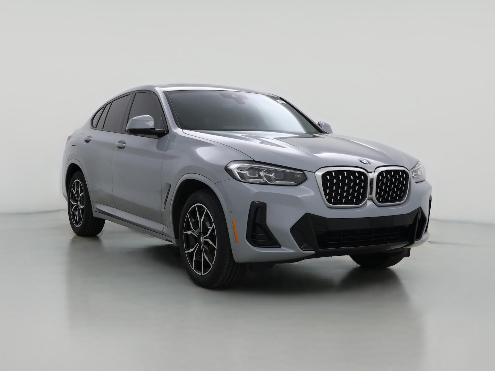 2023 BMW X4