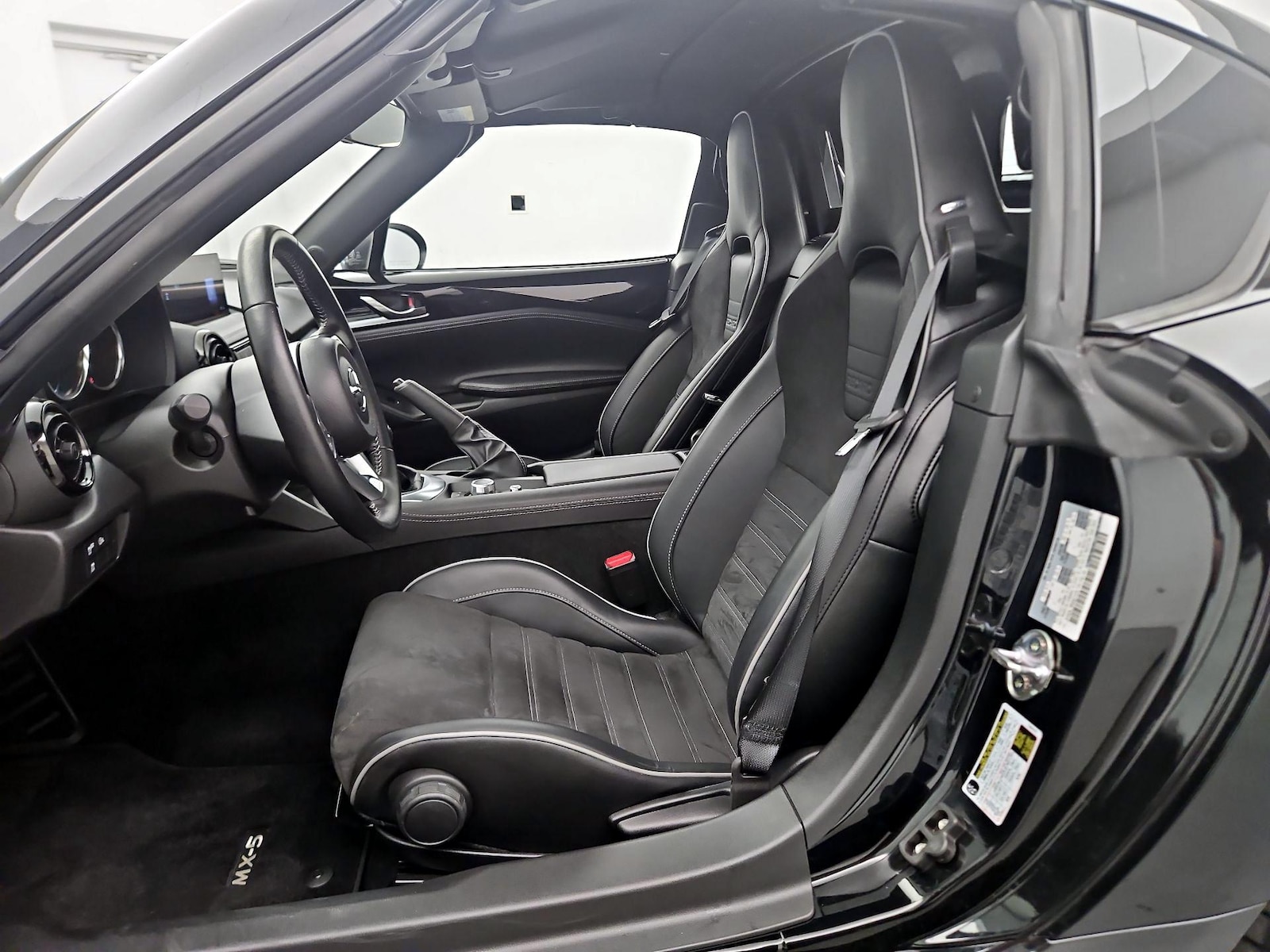 2024 Mazda MX-5 Miata RF Club - Photo 10