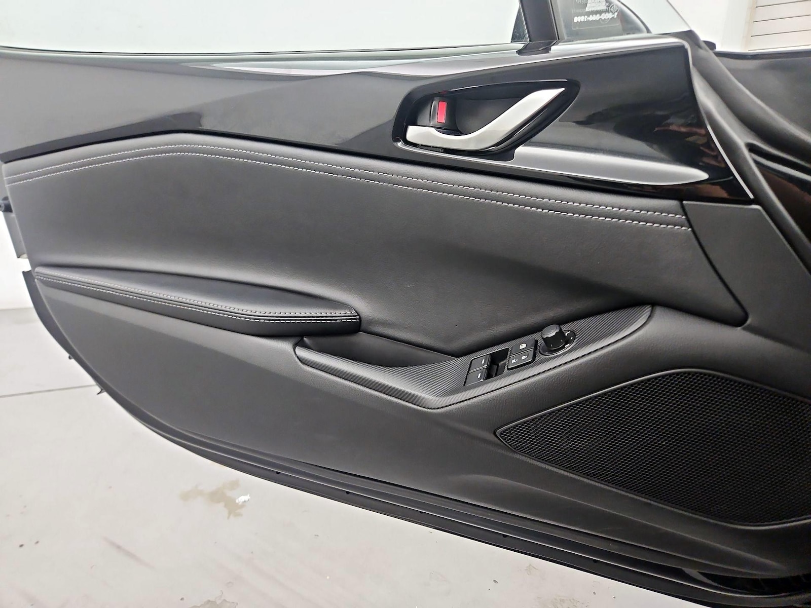 2024 Mazda MX-5 Miata RF Club - Photo 11