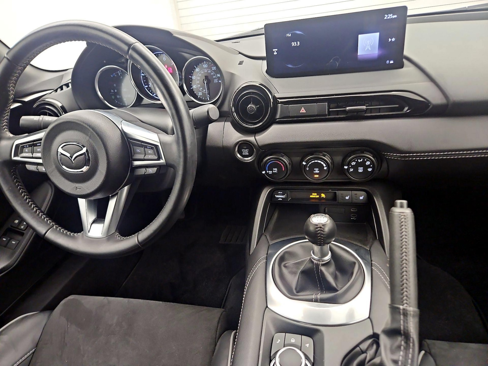 2024 Mazda MX-5 Miata RF Club - Photo 8