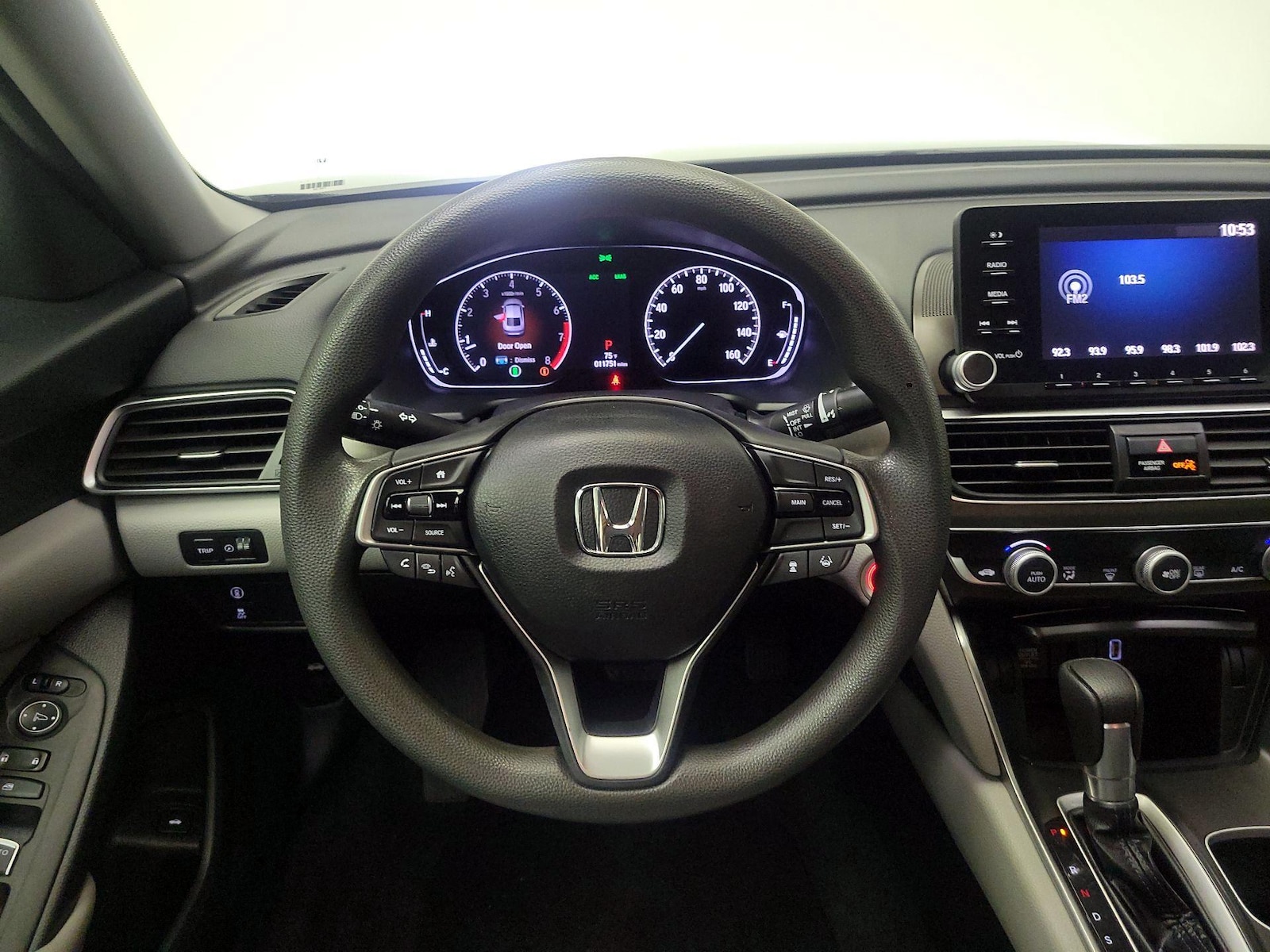 2018 Honda Accord LX - Photo 11
