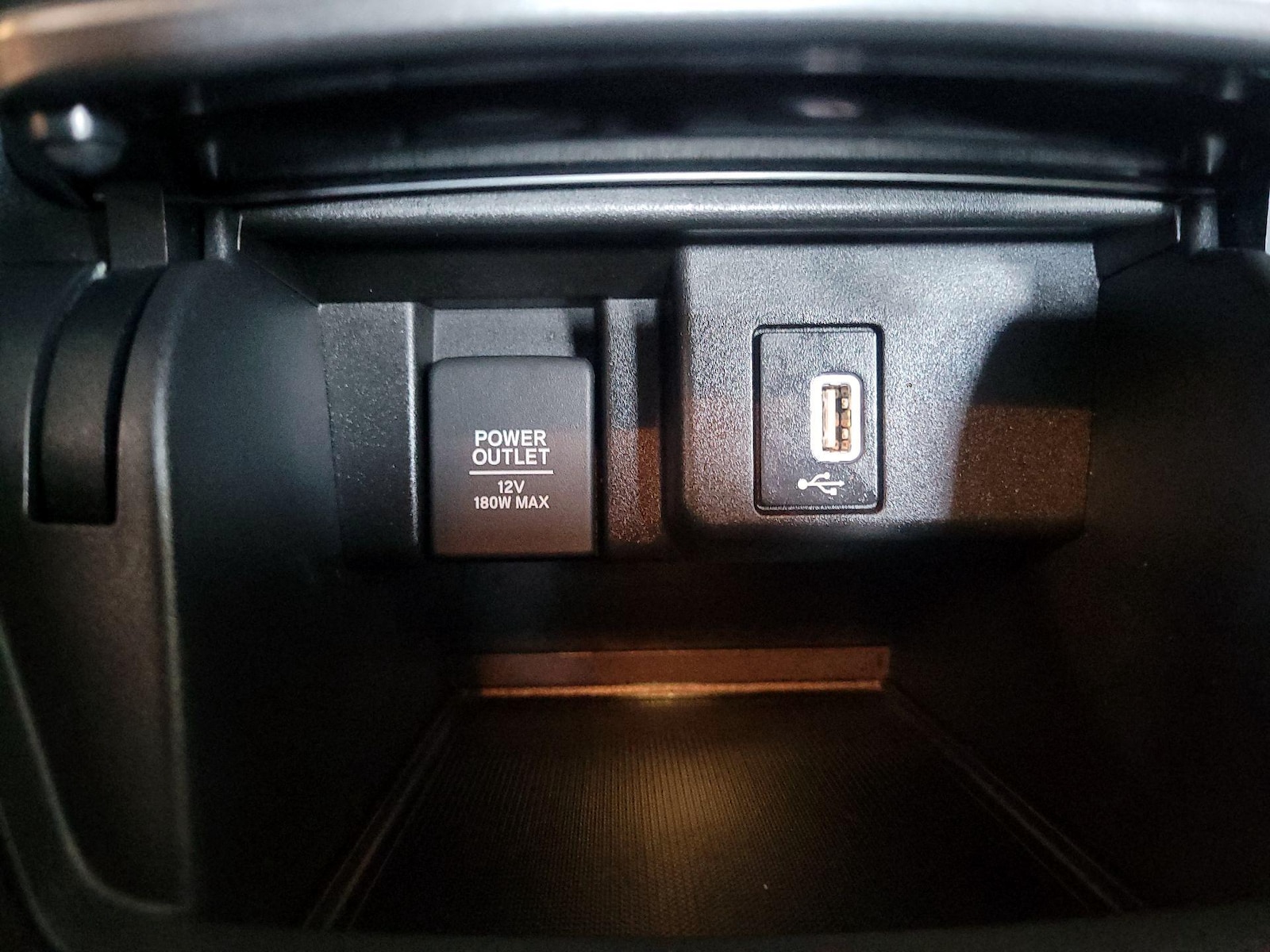 2018 Honda Accord LX - Photo 19