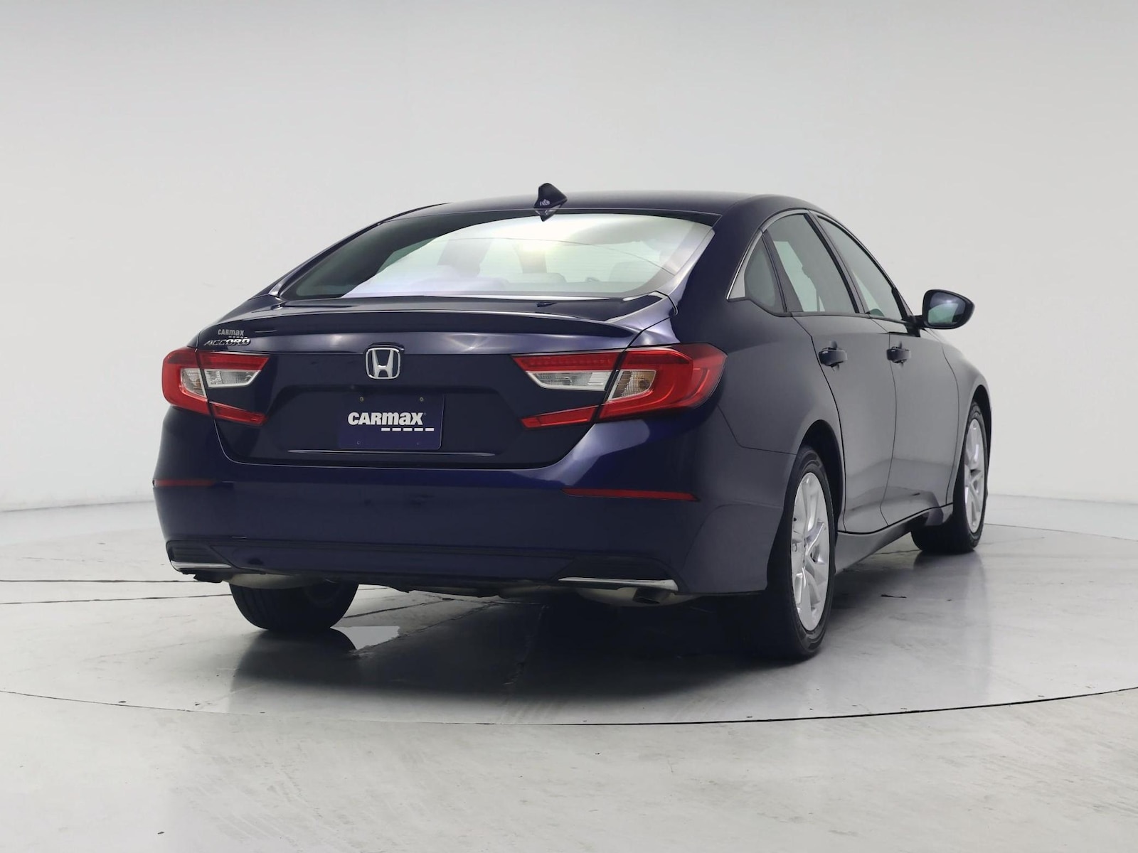 2018 Honda Accord LX - Photo 9