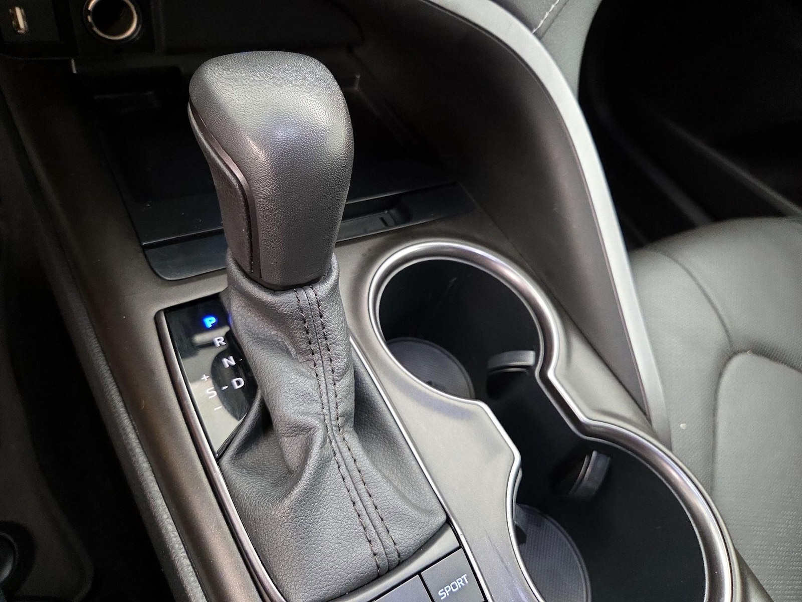 2023 Toyota Camry XSE - Photo 19