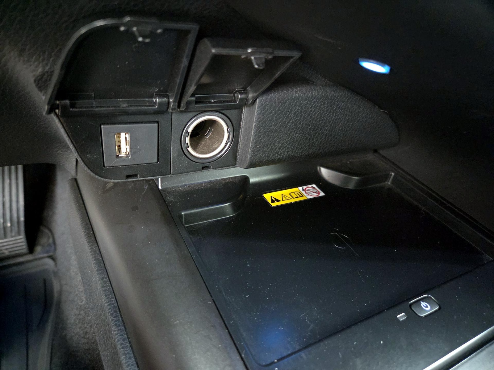 2023 Toyota Camry XSE - Photo 20
