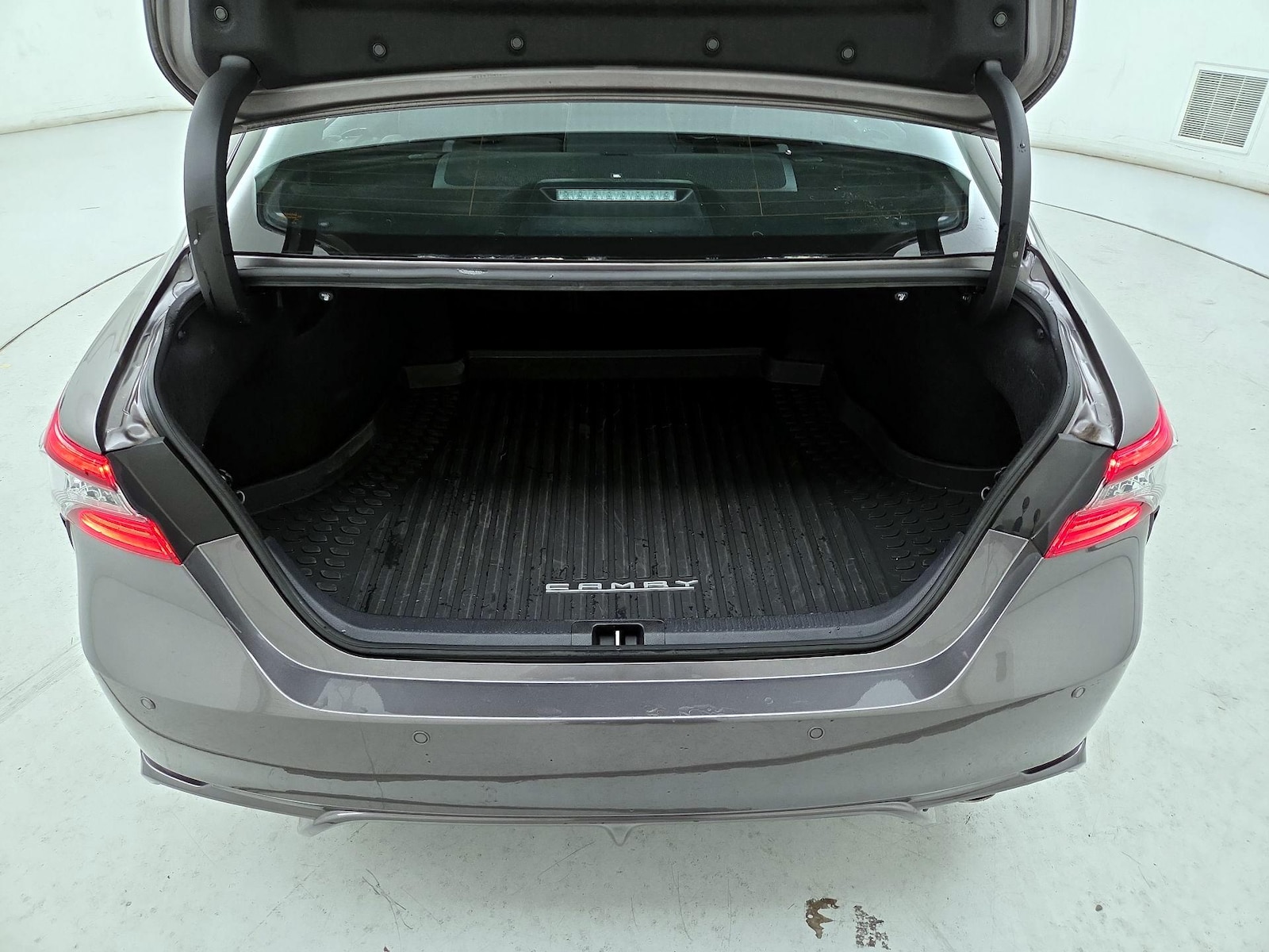 2023 Toyota Camry XSE - Photo 23