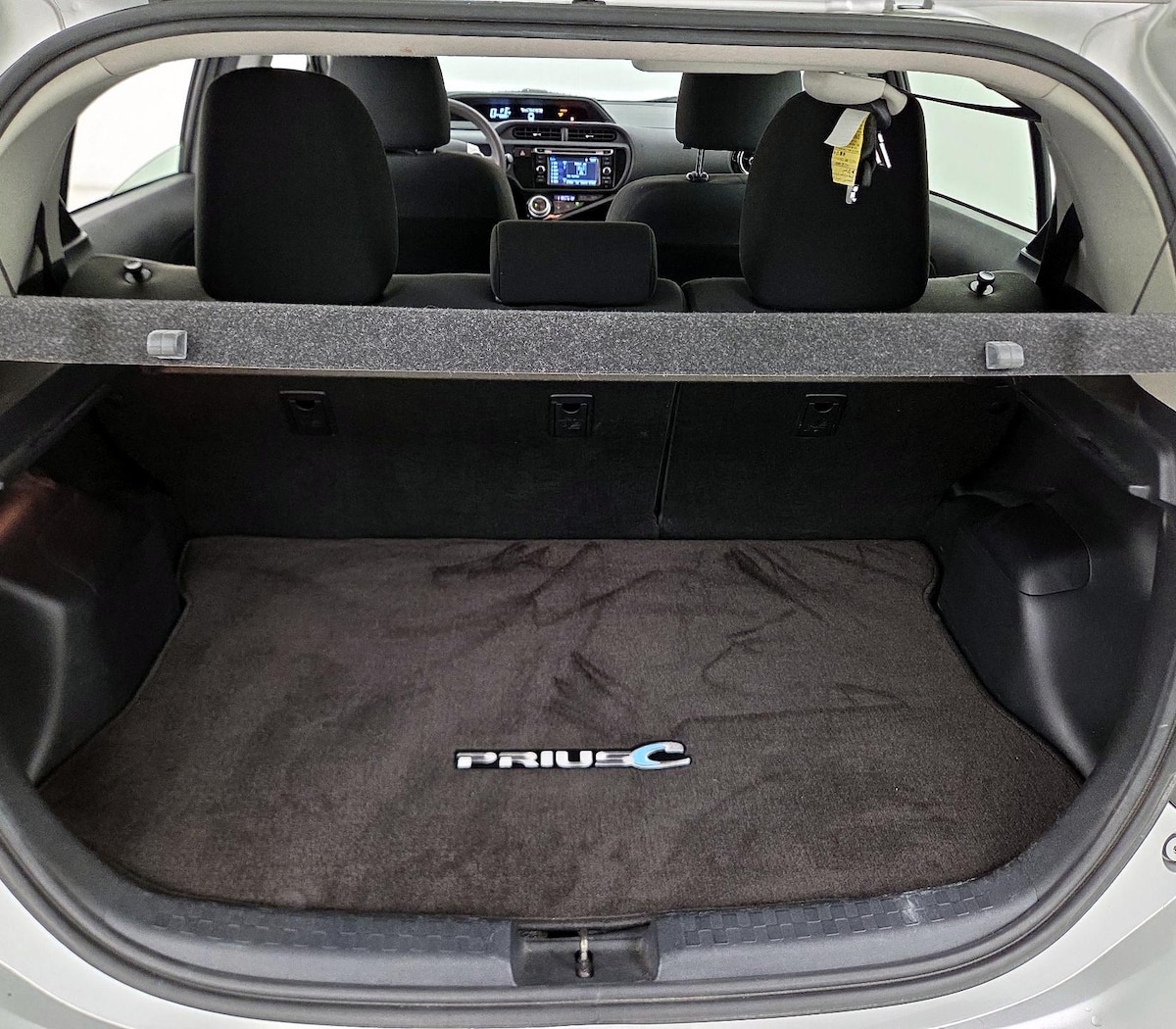 Trunk/Cargo (Seats Up)