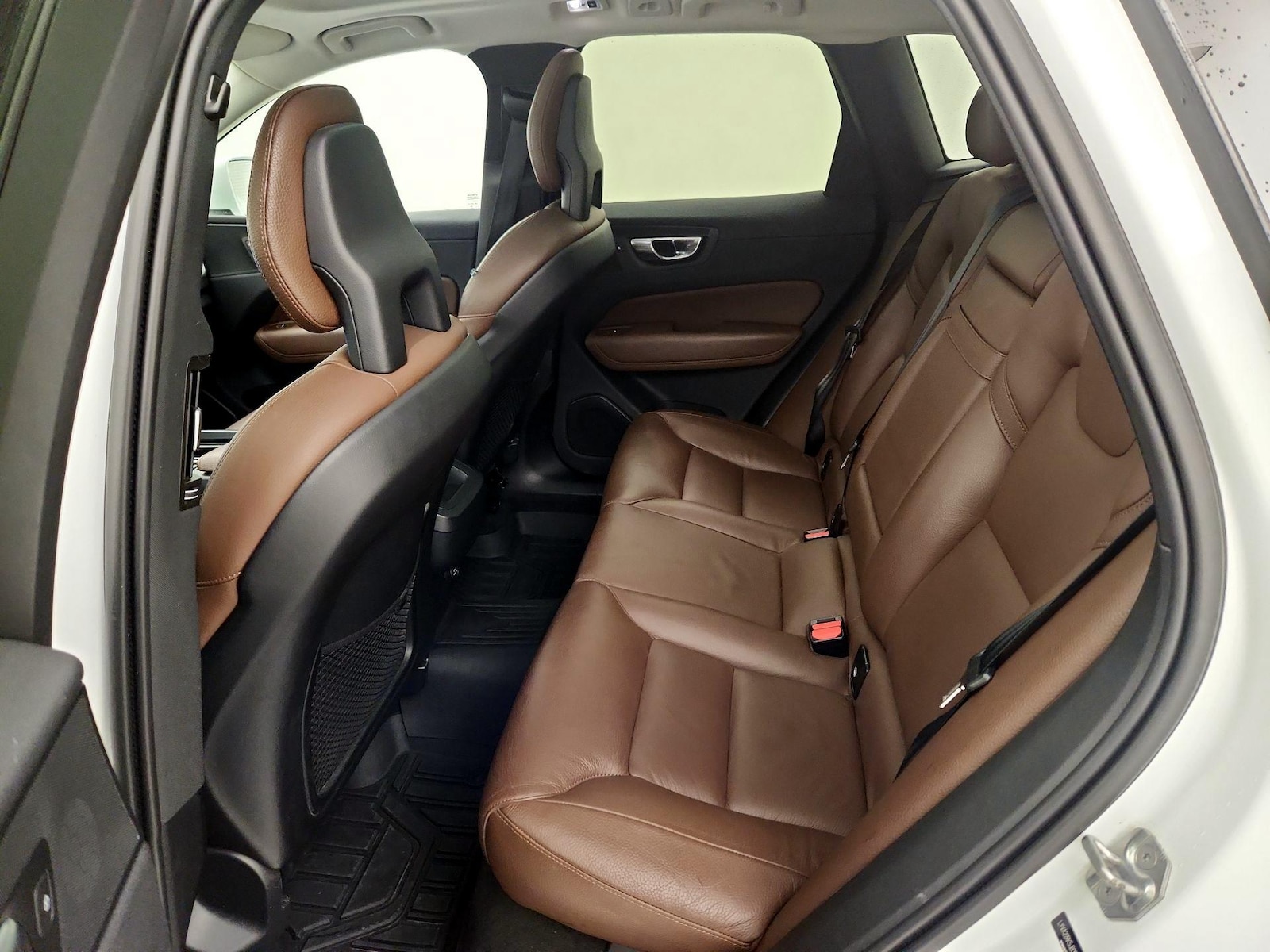 2018 Volvo XC60 Momentum - Photo 22