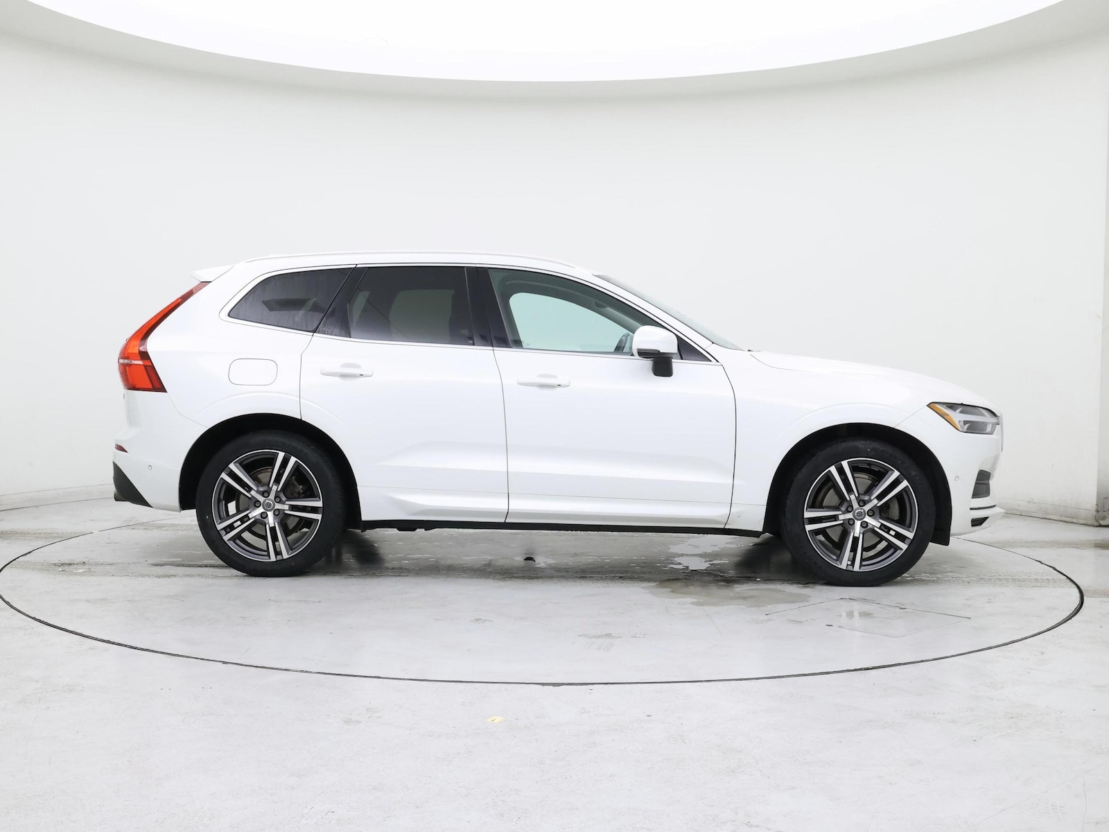2018 Volvo XC60 Momentum - Photo 8