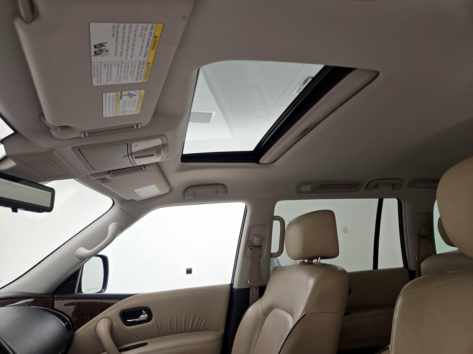 Sunroof(s) & Overhead Airbags