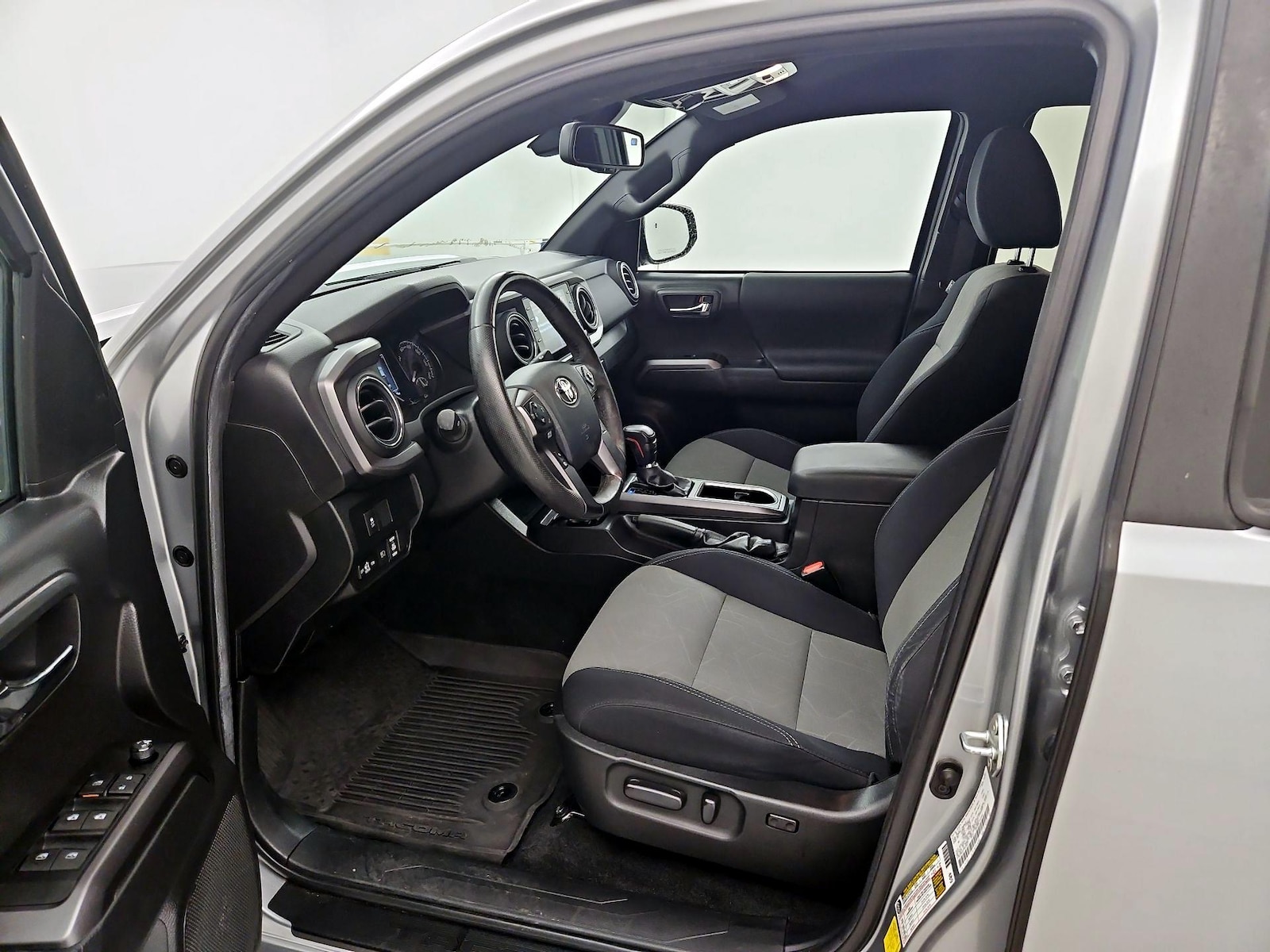 Power Seat(s) & Side Airbags
