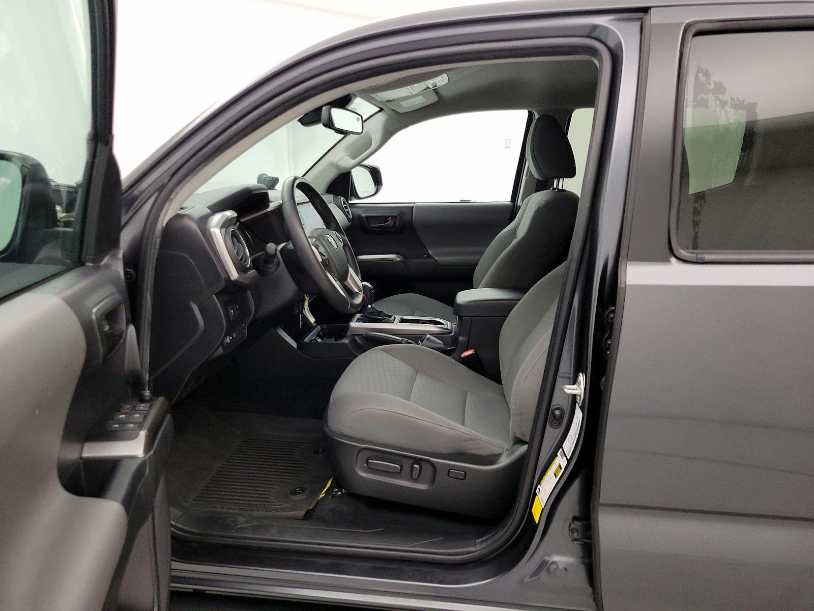 Power Seat(s) & Side Airbags