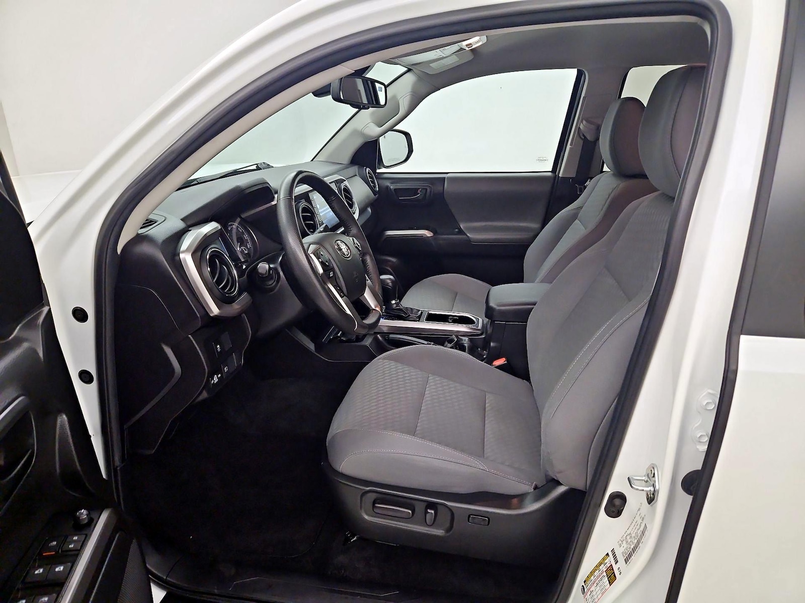 Power Seat(s) & Side Airbags