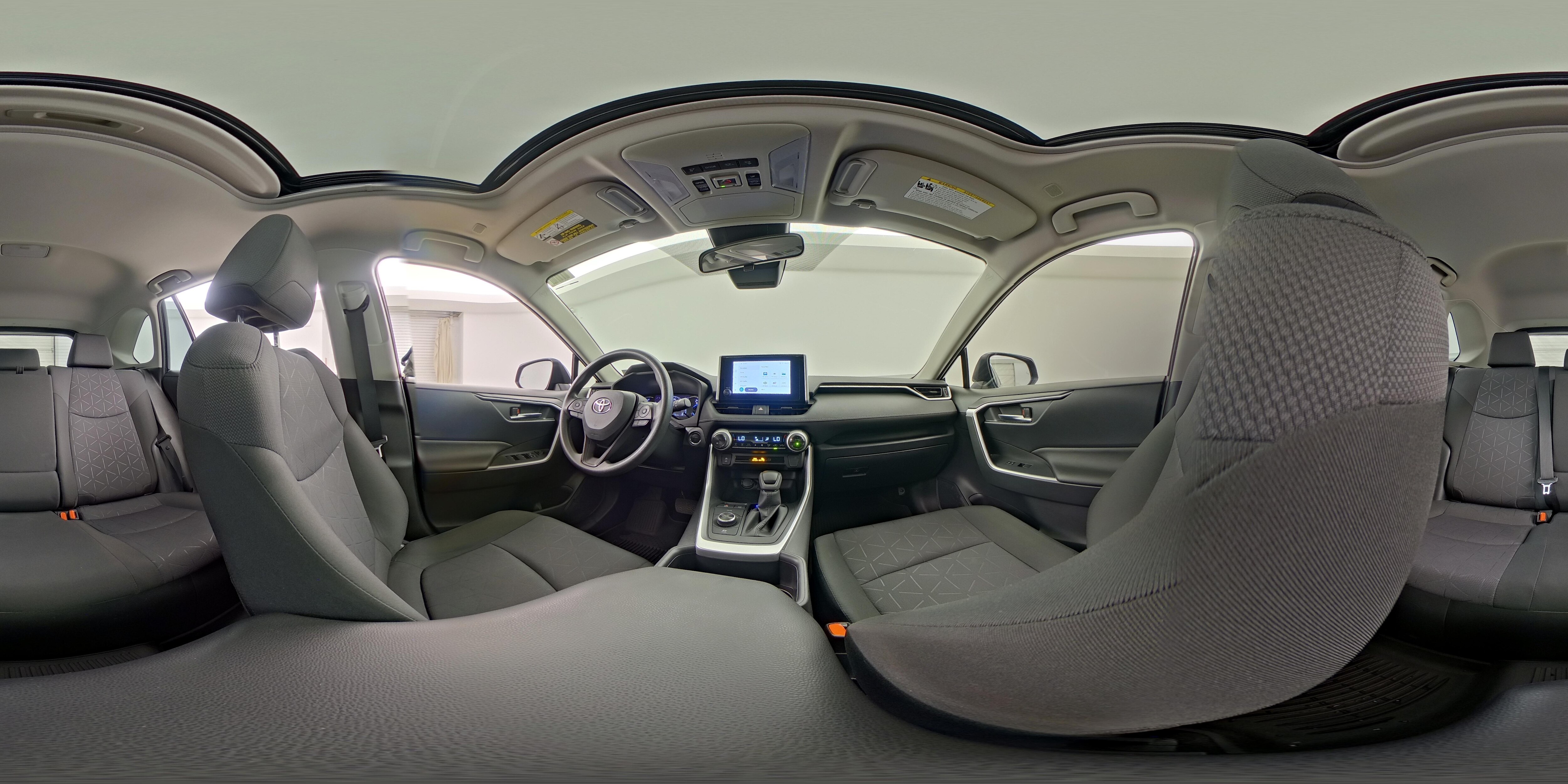 2023 Toyota RAV4 XLE - Photo 25