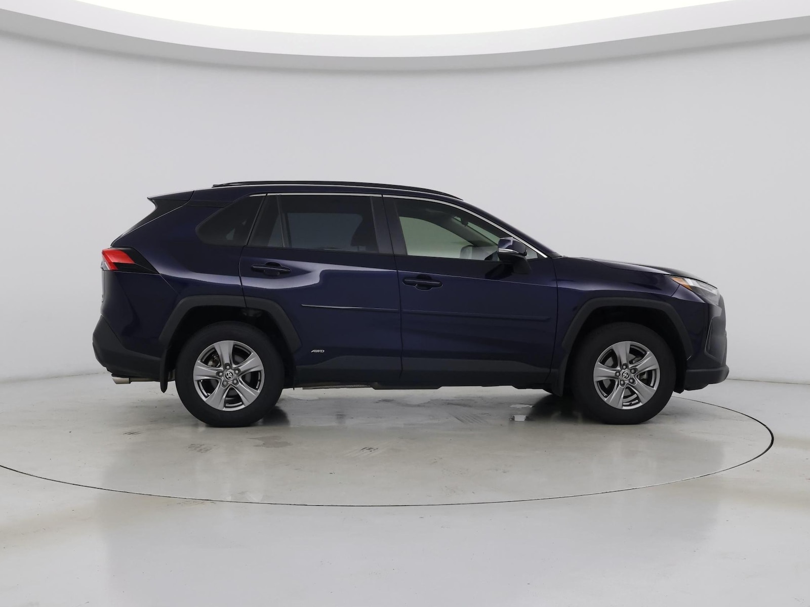 2023 Toyota RAV4 XLE - Photo 8