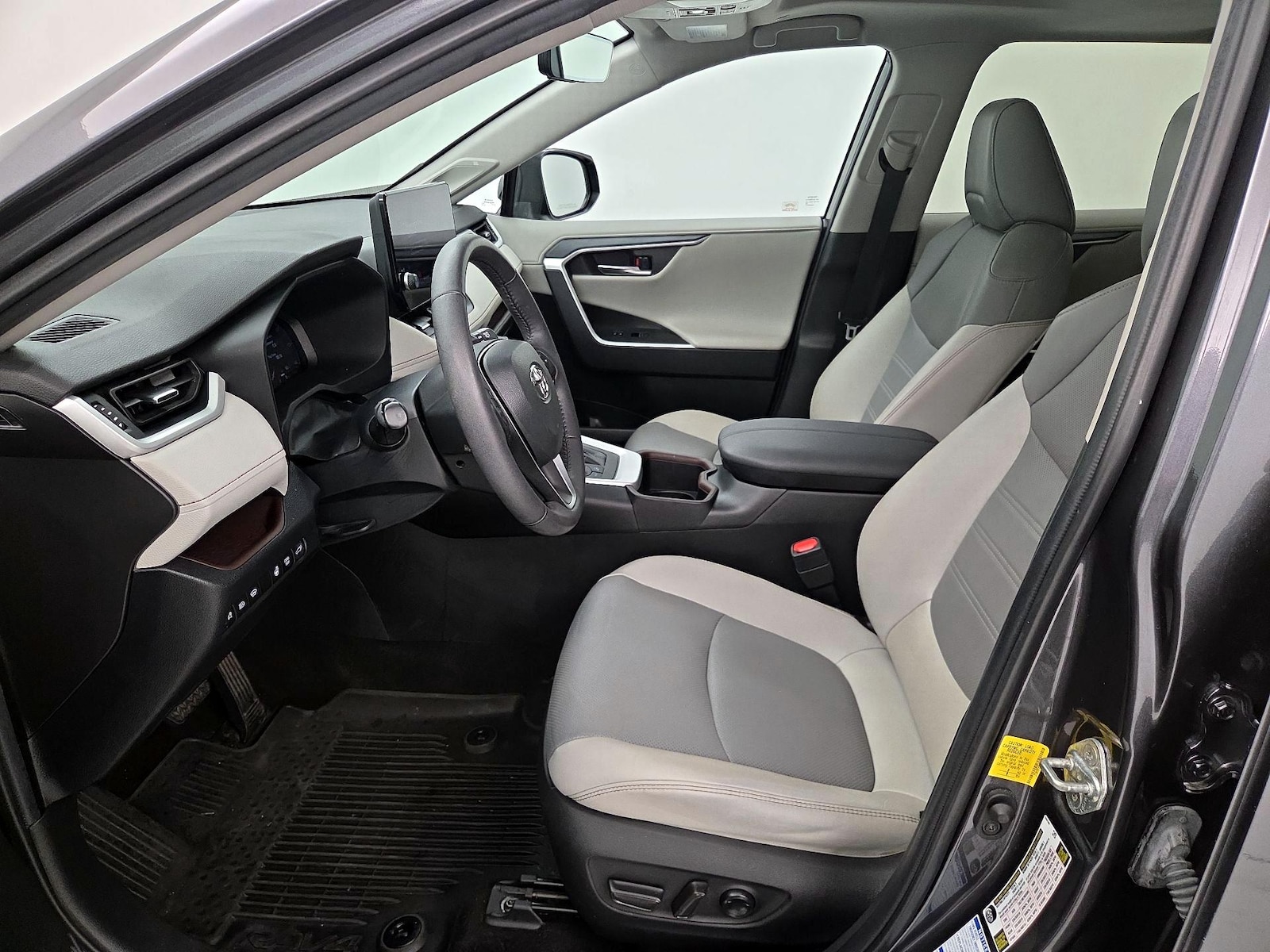 Front Seat Heaters & A/C Seat(s)