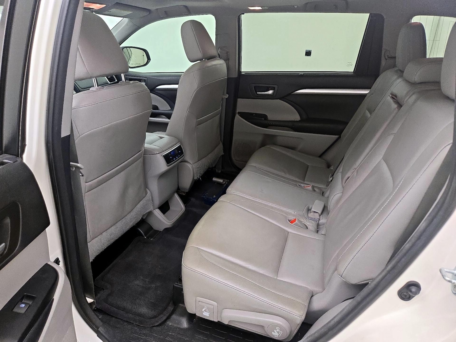Rear Air Conditioning