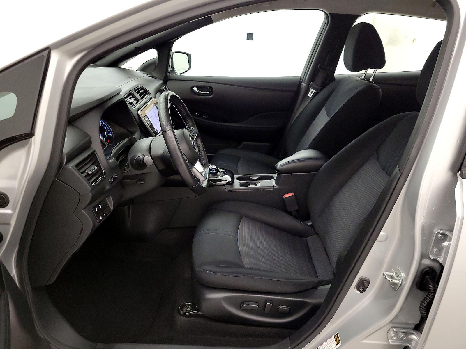 2021 Nissan Leaf SV - Photo 12