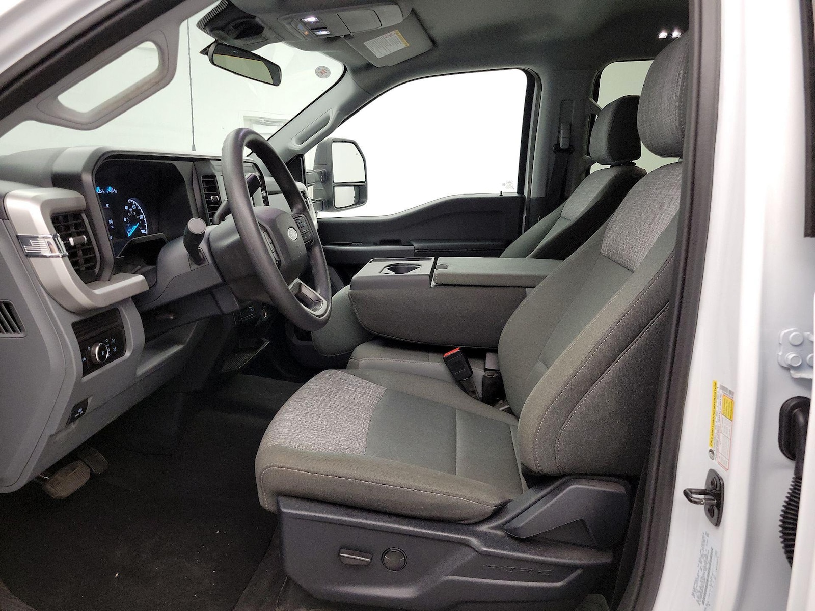 Power Seat(s) & Side Airbags