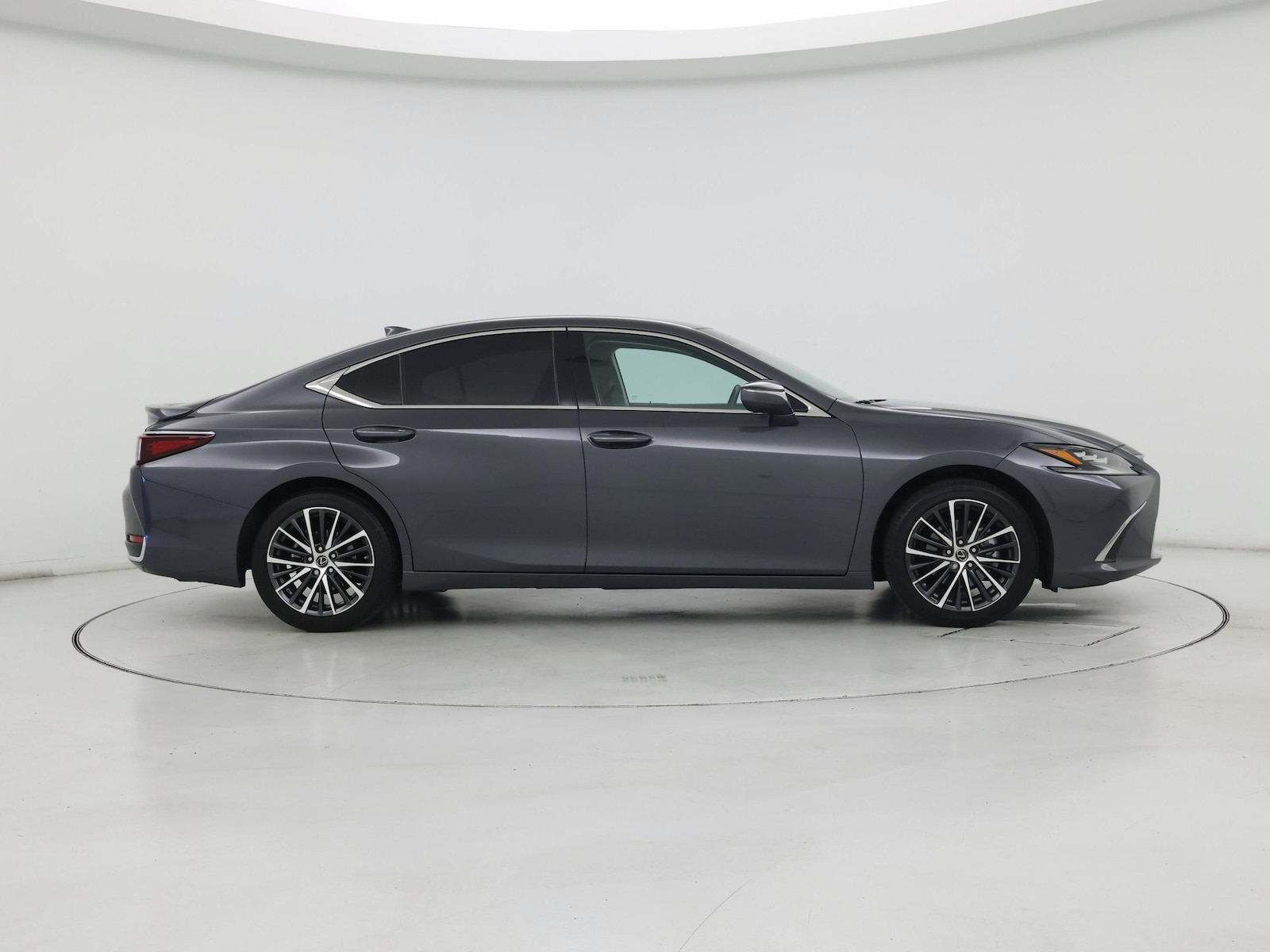2024 Lexus ES Hybrid 300h - Photo 8