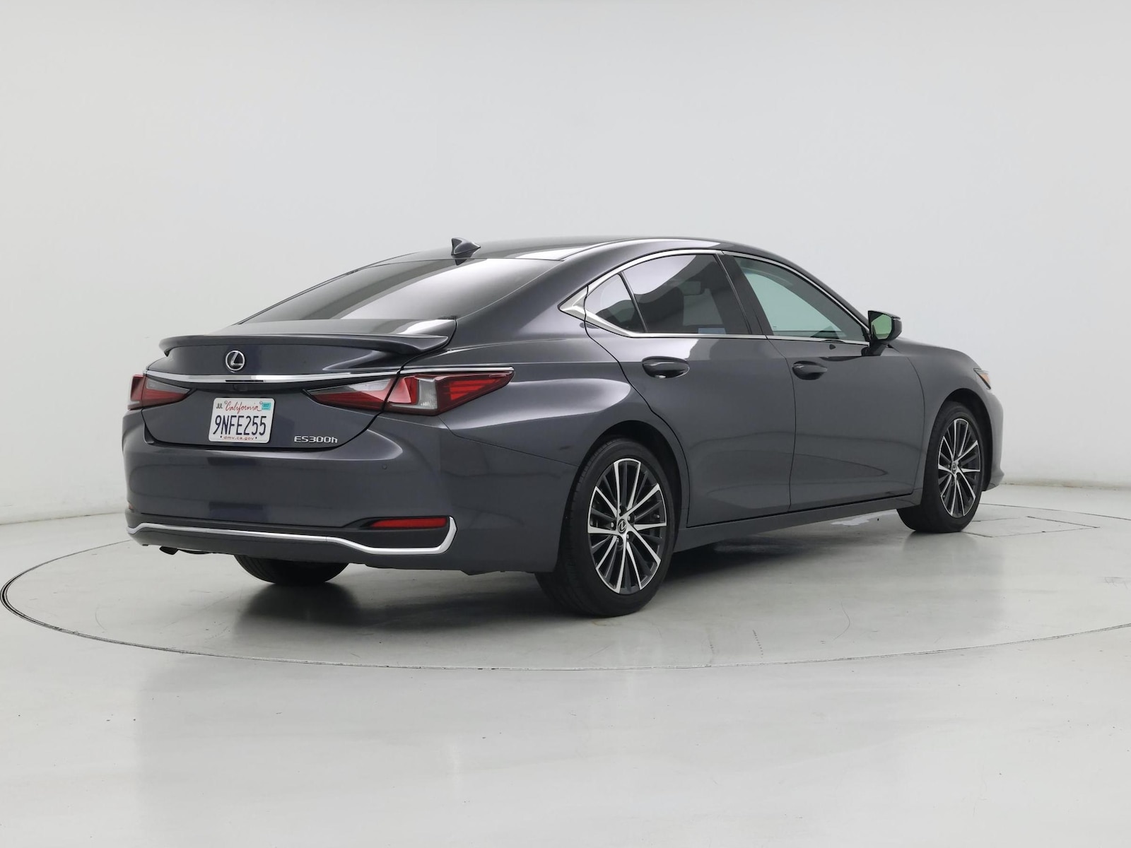 2024 Lexus ES Hybrid 300h - Photo 9