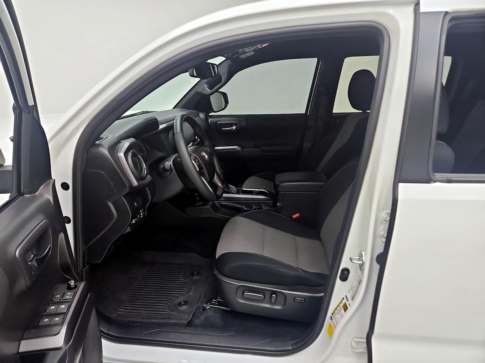 Power Seat(s) & Side Airbags