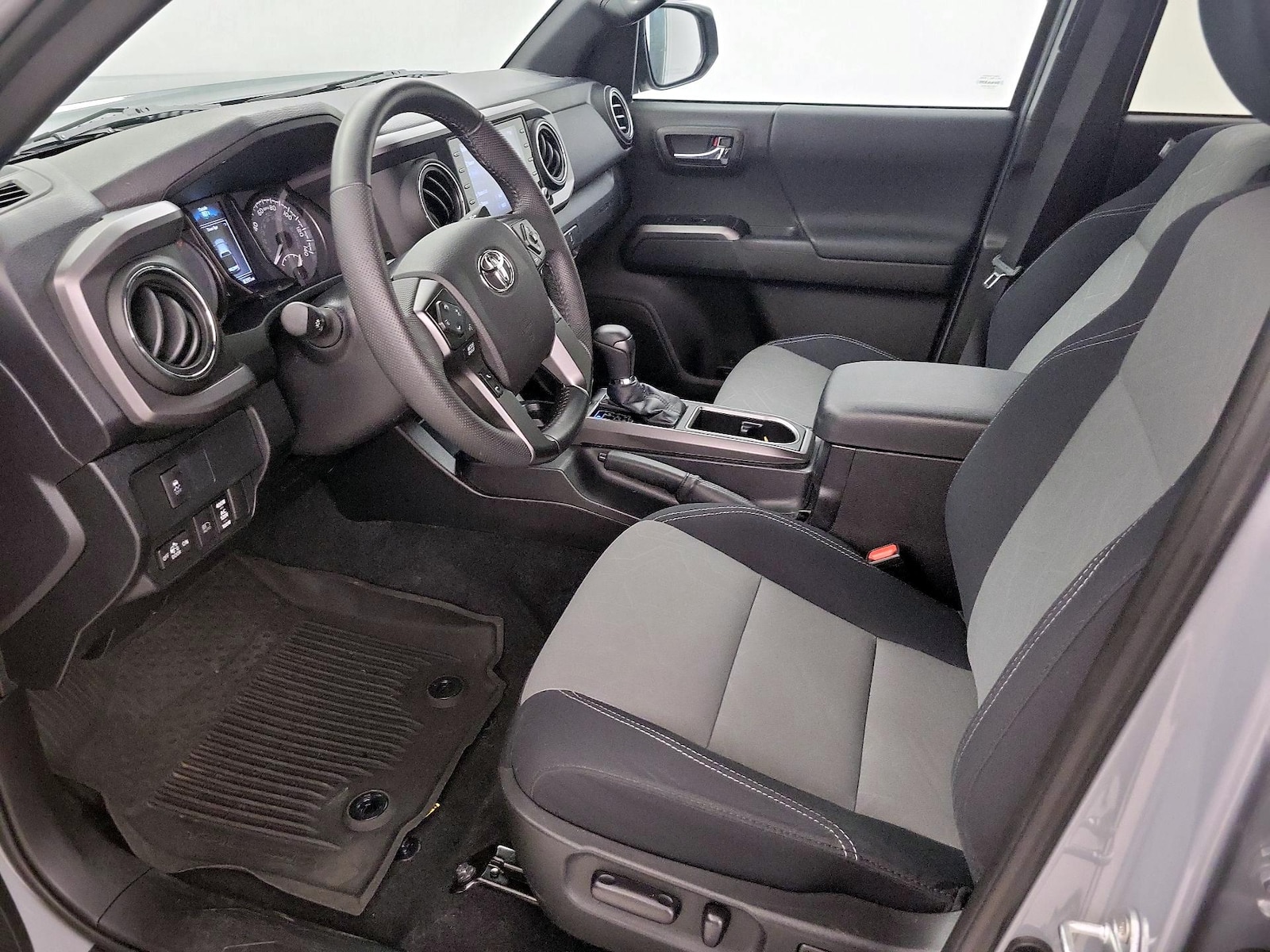 Power Seat(s) & Side Airbags