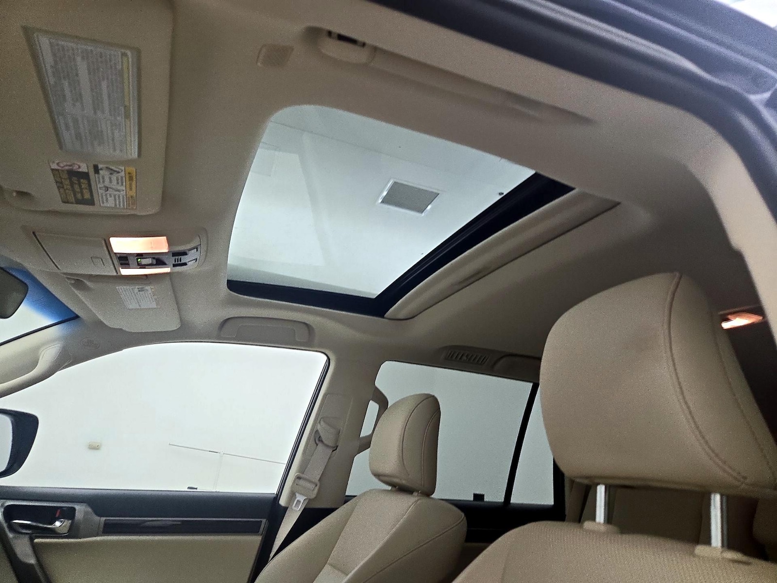 Sunroof(s) & Overhead Airbags