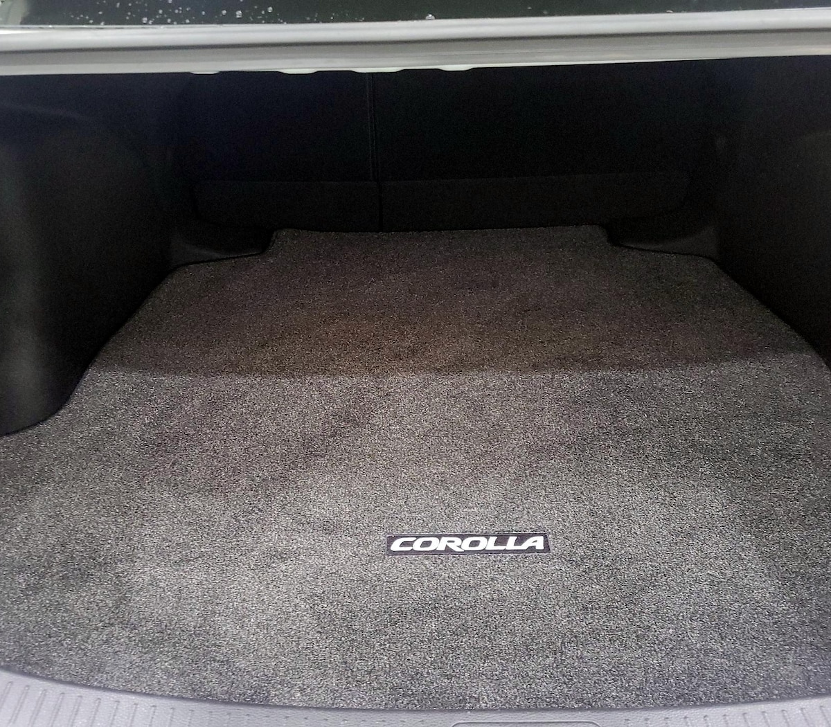 Trunk/Cargo (Seats Up)
