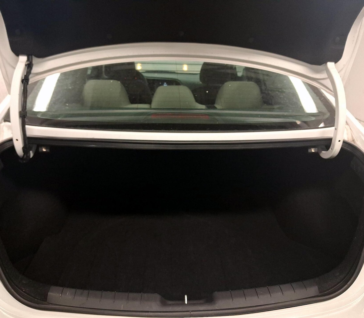 Trunk/Cargo (Seats Up)