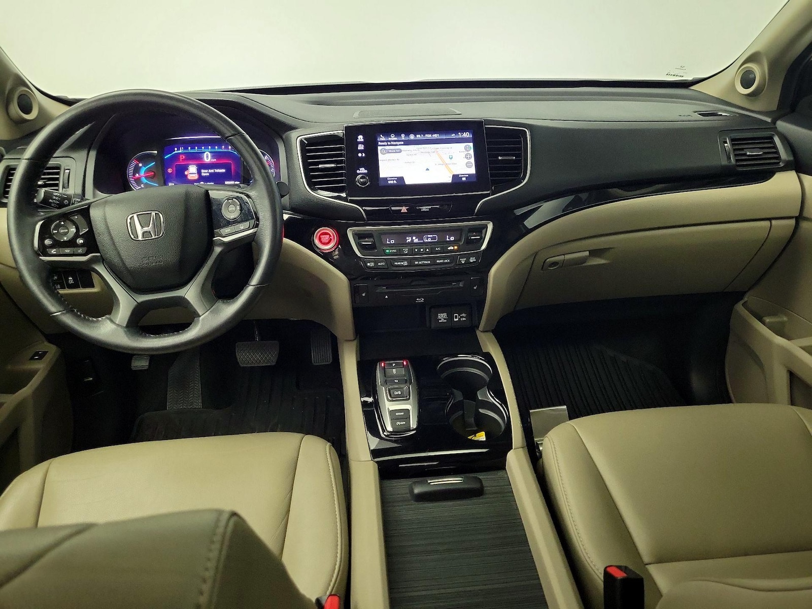 Apple CarPlay® & Android Auto™