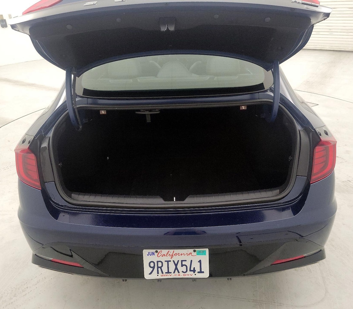 Trunk/Cargo (Seats Up)
