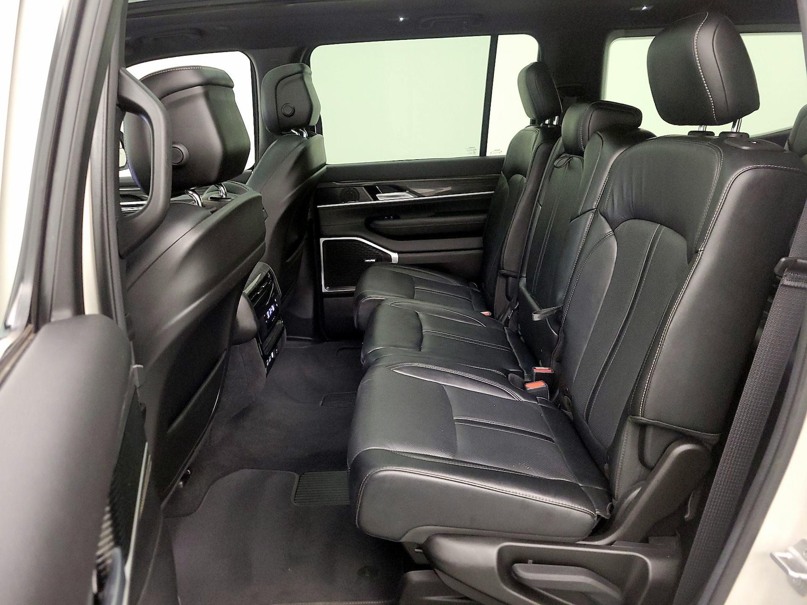 Rear Air Conditioning