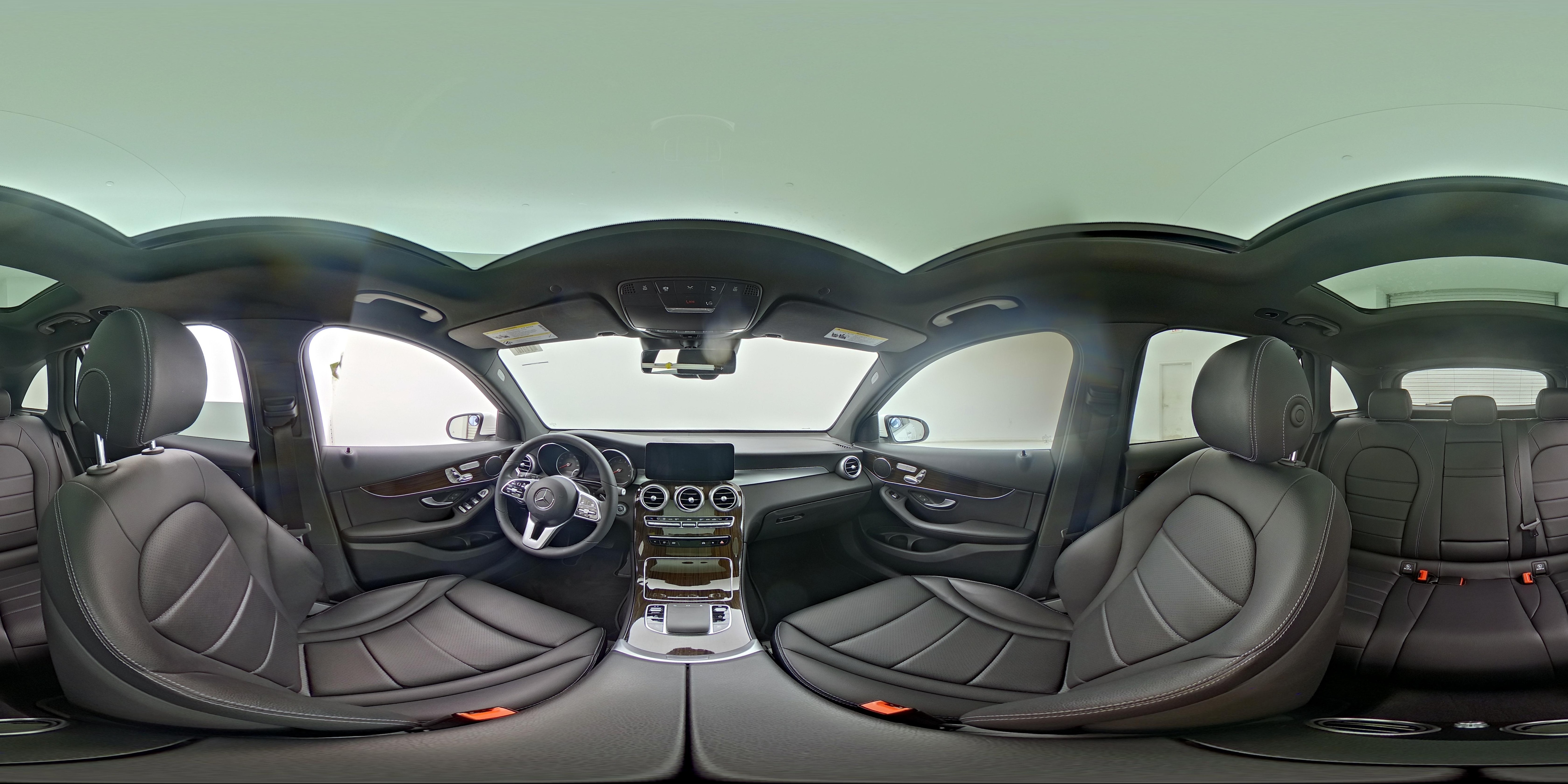 2022 Mercedes-Benz GLC GLC300 - Photo 23