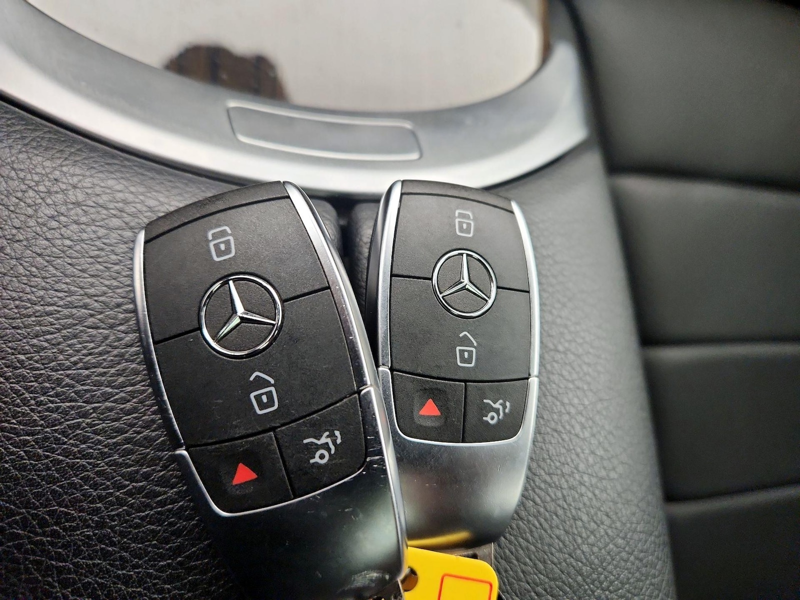 2022 Mercedes-Benz GLC GLC300 - Photo 22
