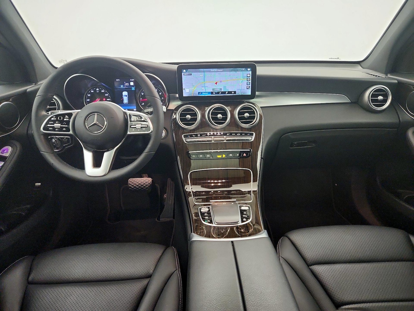 2022 Mercedes-Benz GLC GLC300 - Photo 8