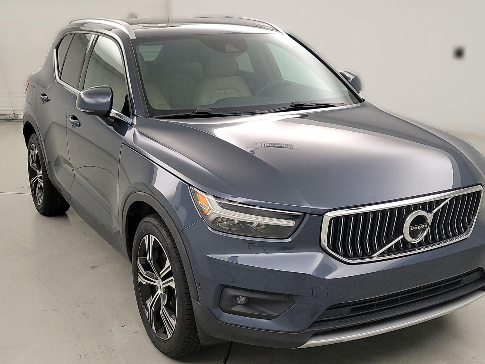 2020 Volvo XC40
