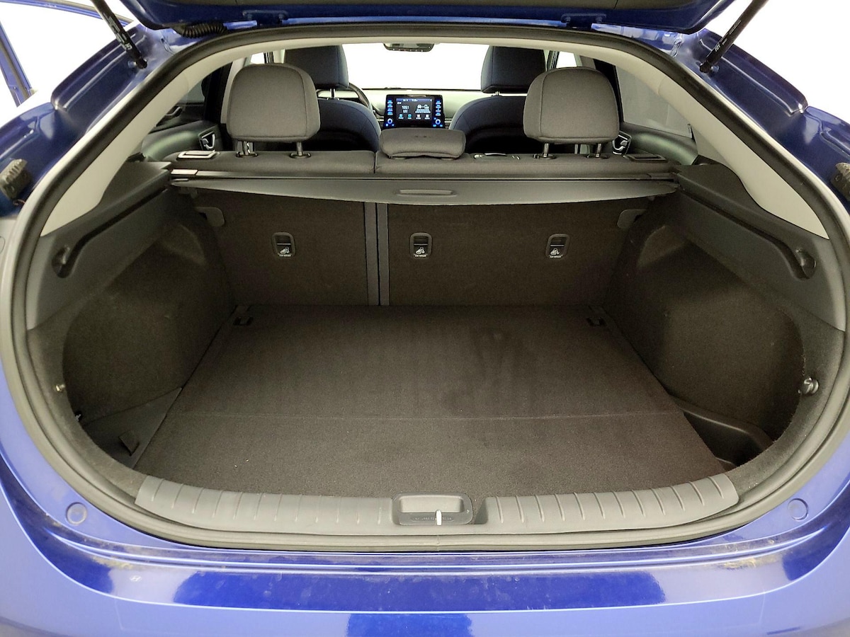 Trunk/Cargo (Seats Up)