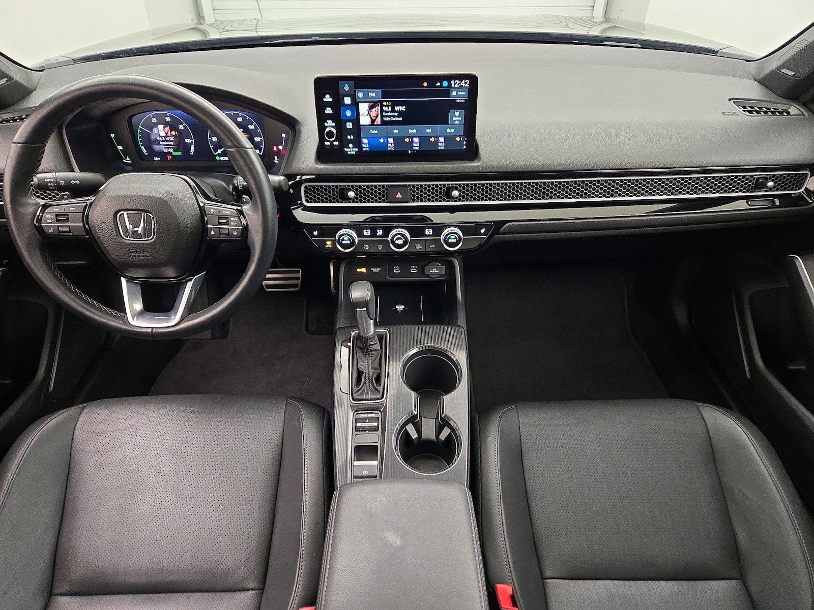 Apple CarPlay® & Android Auto™