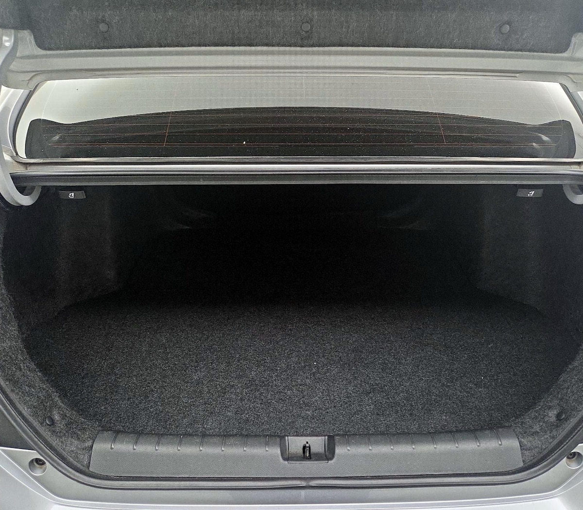 Trunk/Cargo (Seats Up)