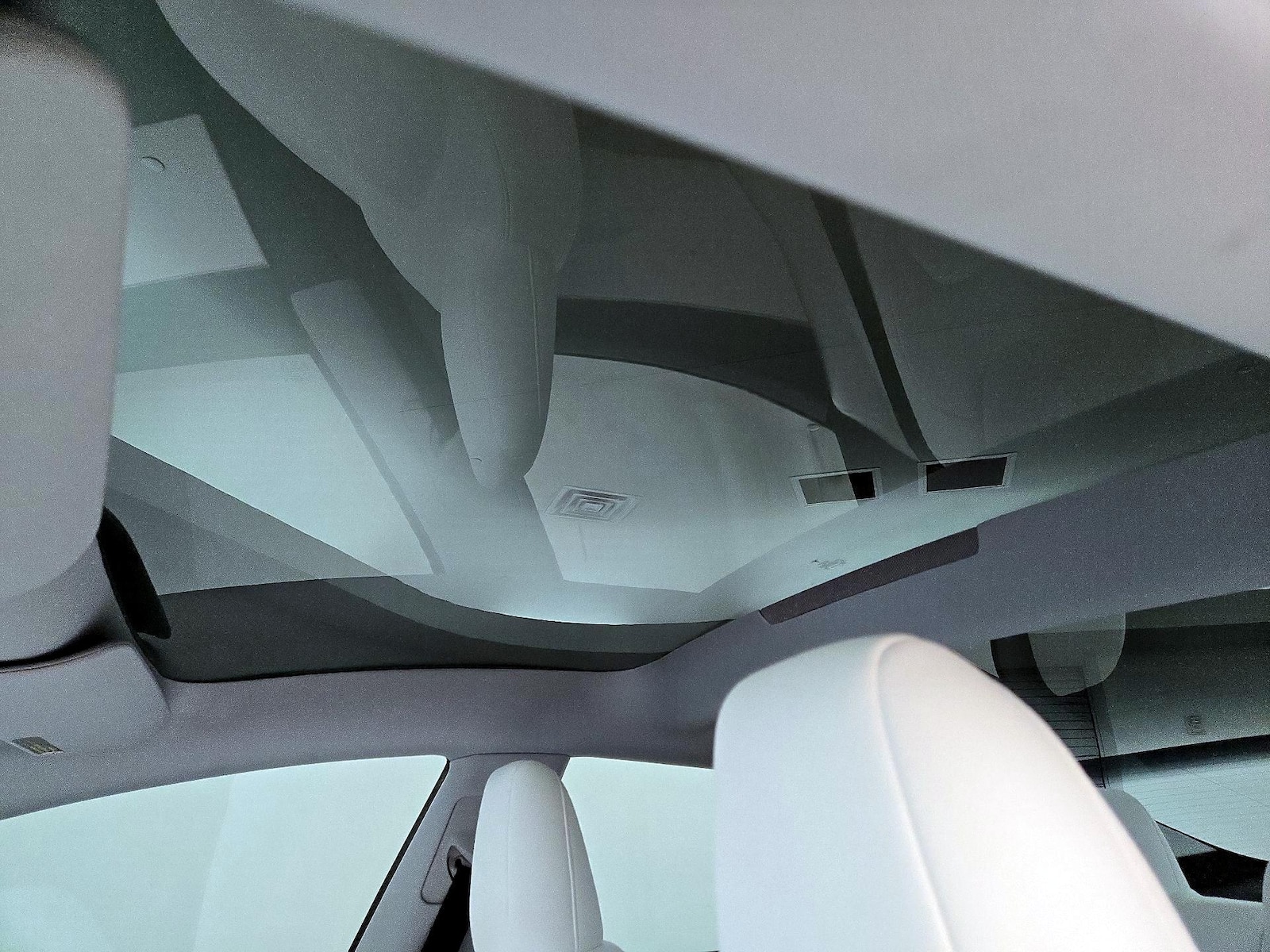Skylight(s) & Overhead Airbags