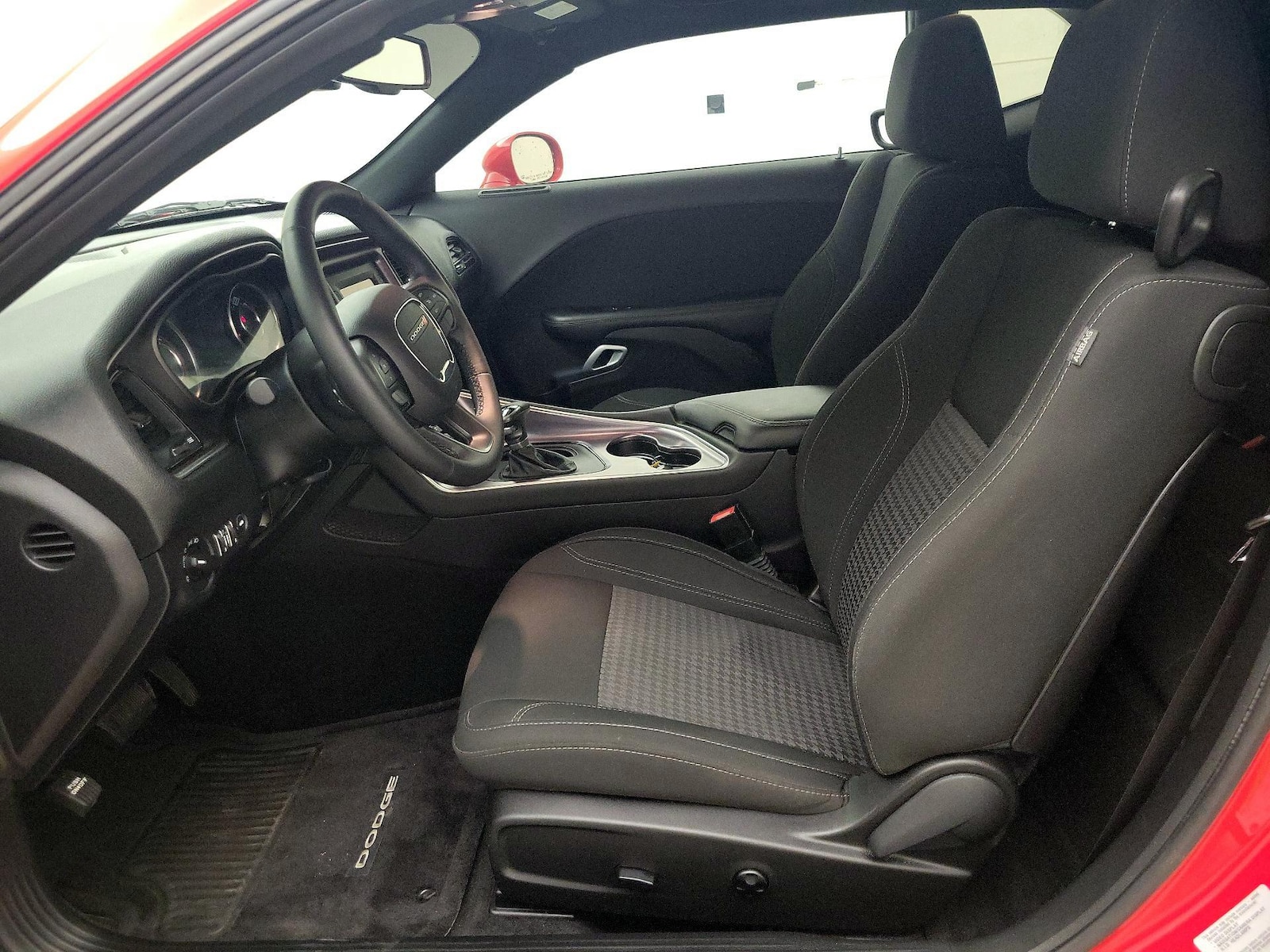 Power Seat(s) & Side Airbags