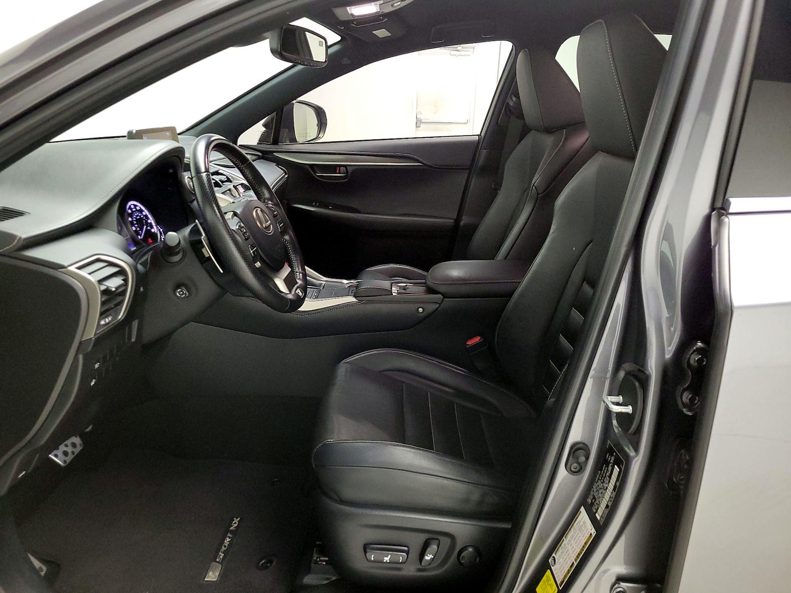 Power Seat(s) & Side Airbags