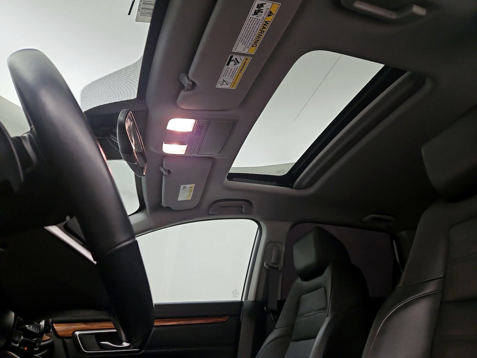 Sunroof(s) & Overhead Airbags
