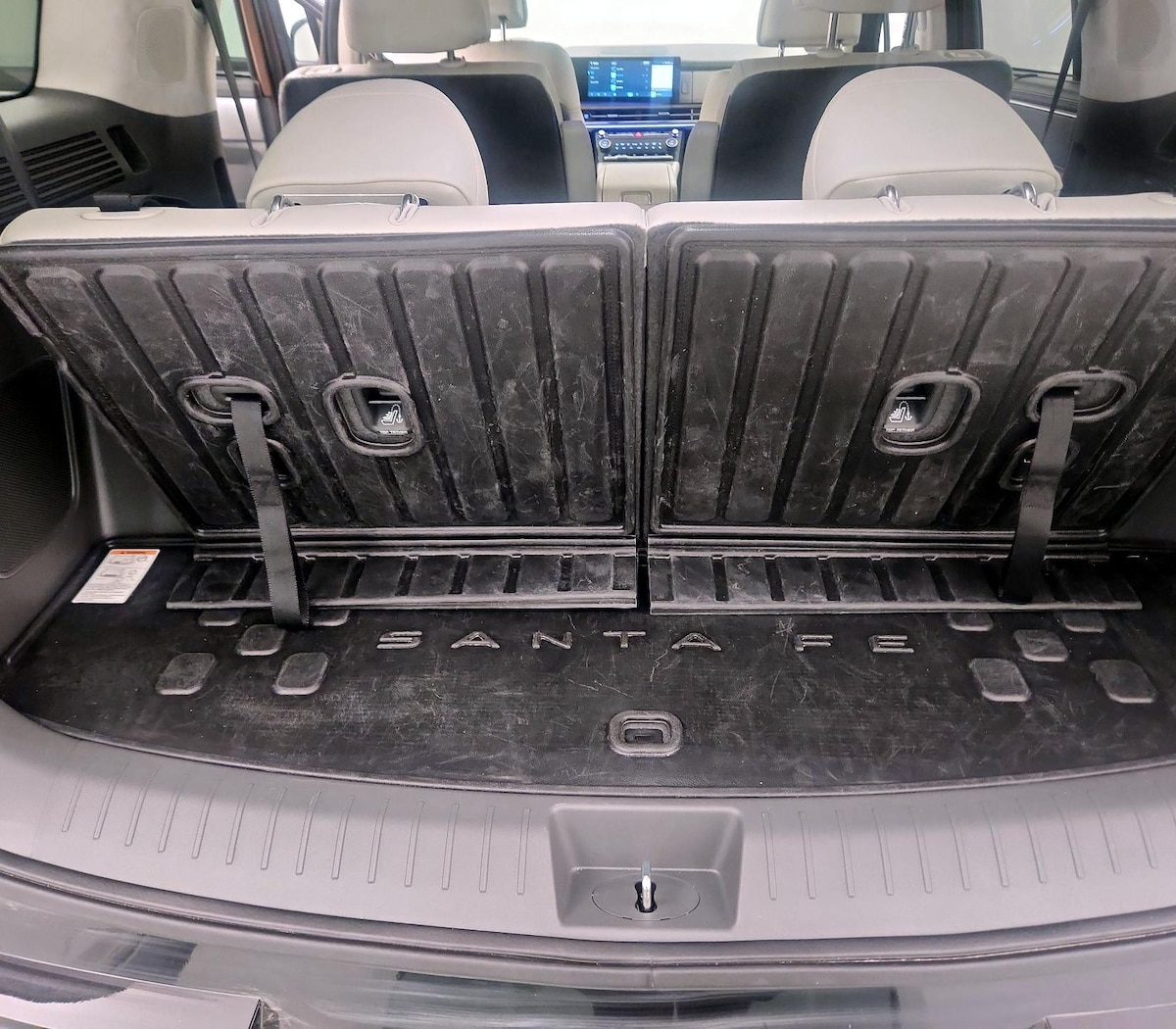 Trunk/Cargo (Seats Up)