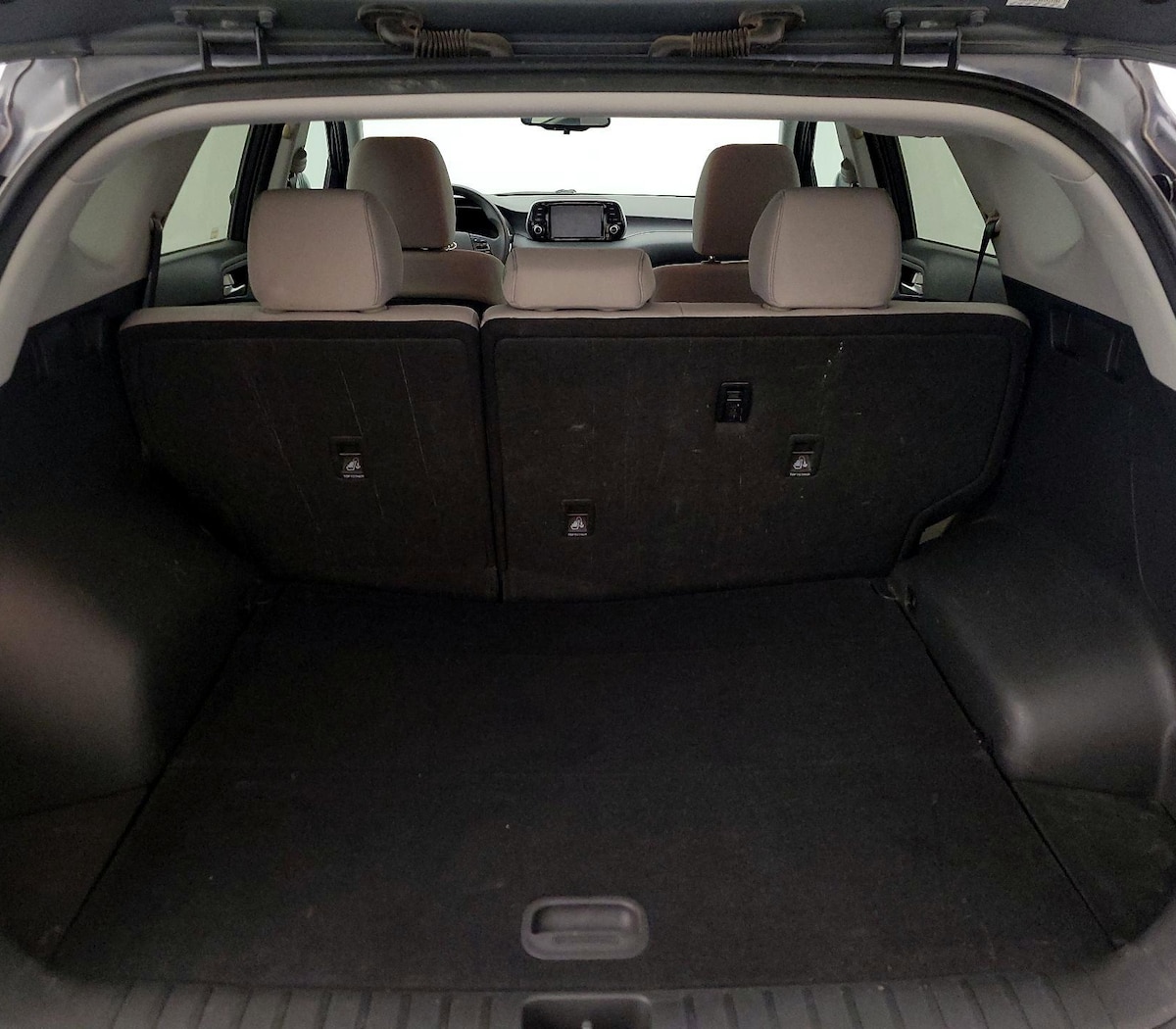 Trunk/Cargo (Seats Up)