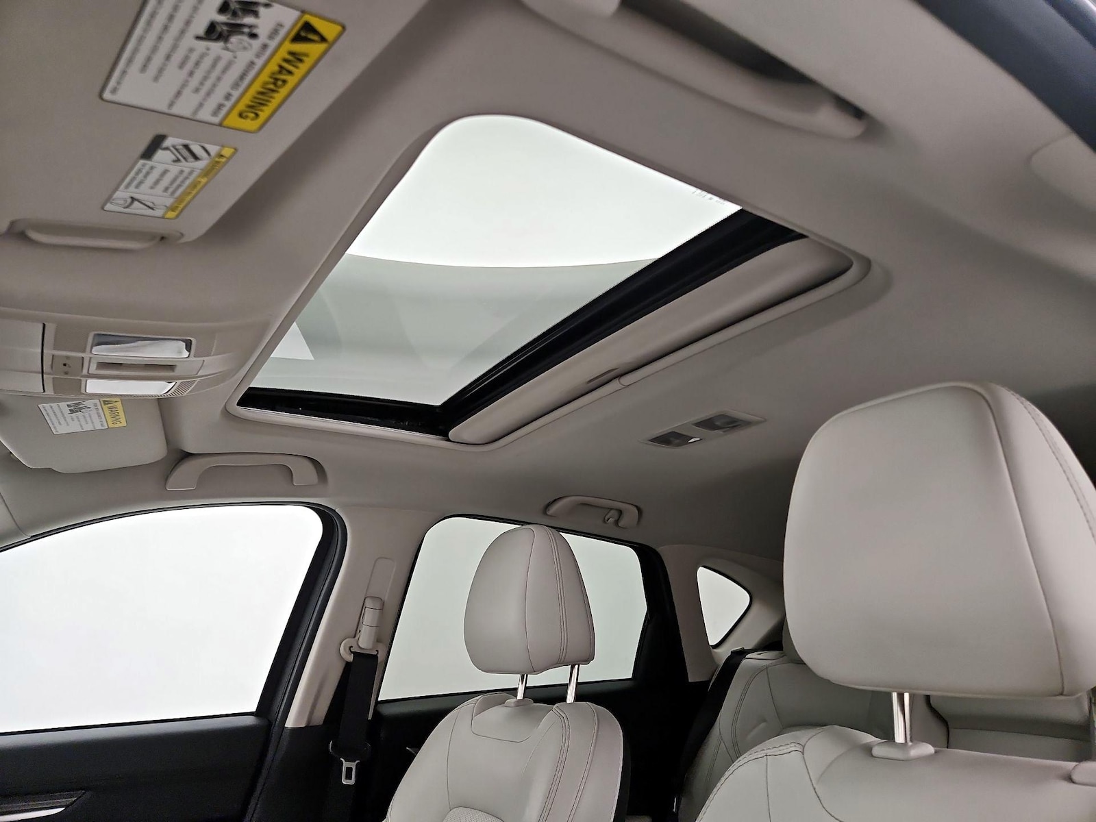 Sunroof(s) & Overhead Airbags