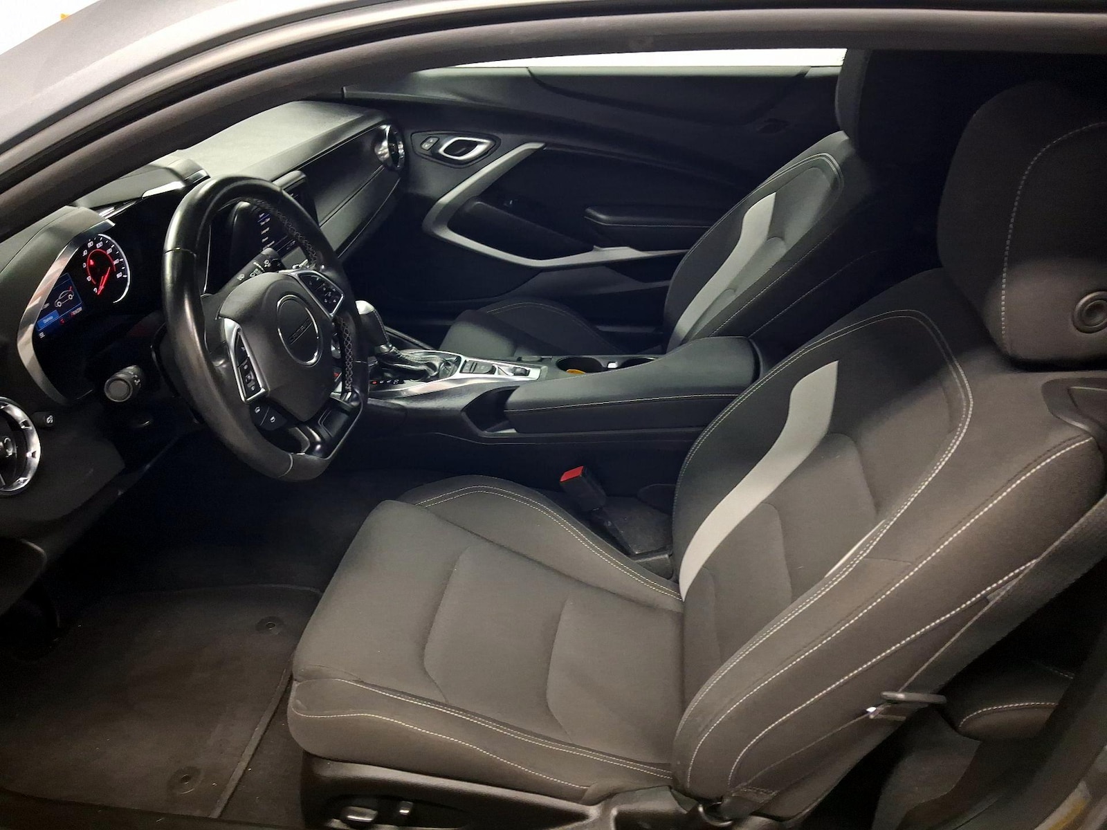 Power Seat(s) & Side Airbags