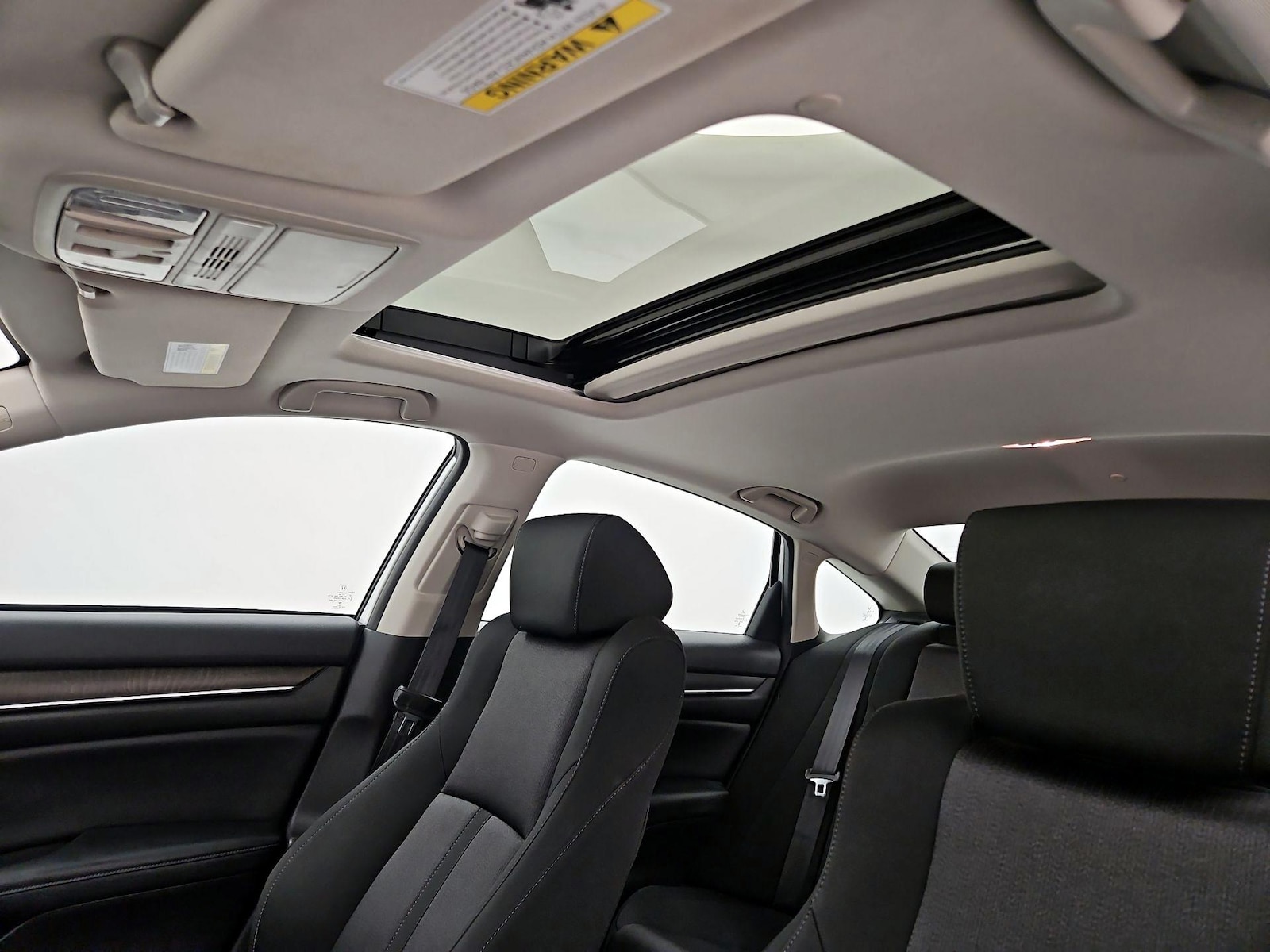 Sunroof(s) & Overhead Airbags