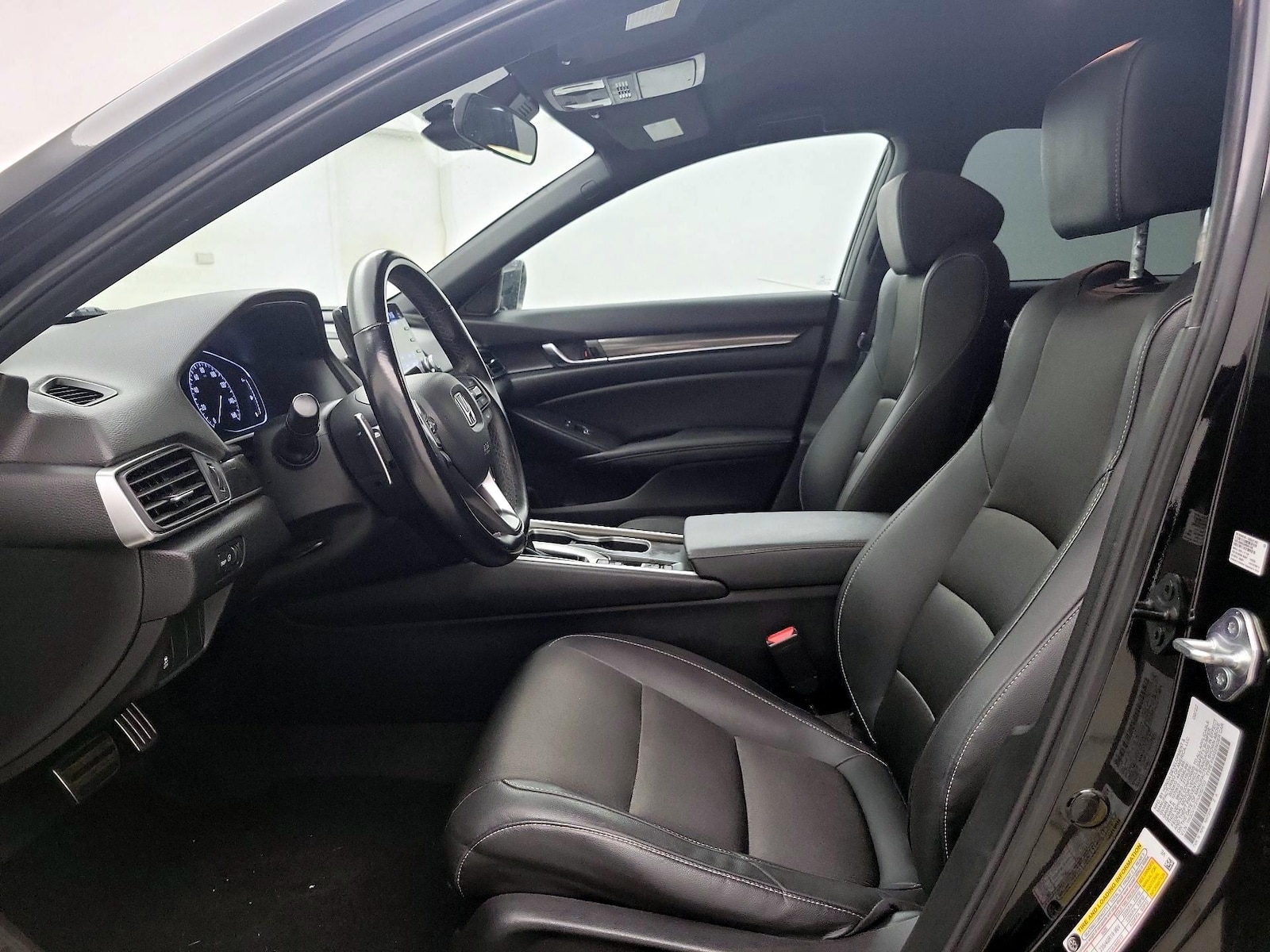 Power Seat(s) & Side Airbags